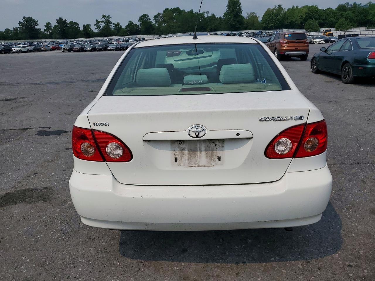 2007 Toyota Corolla Le White vin: JTDBR32E170133398