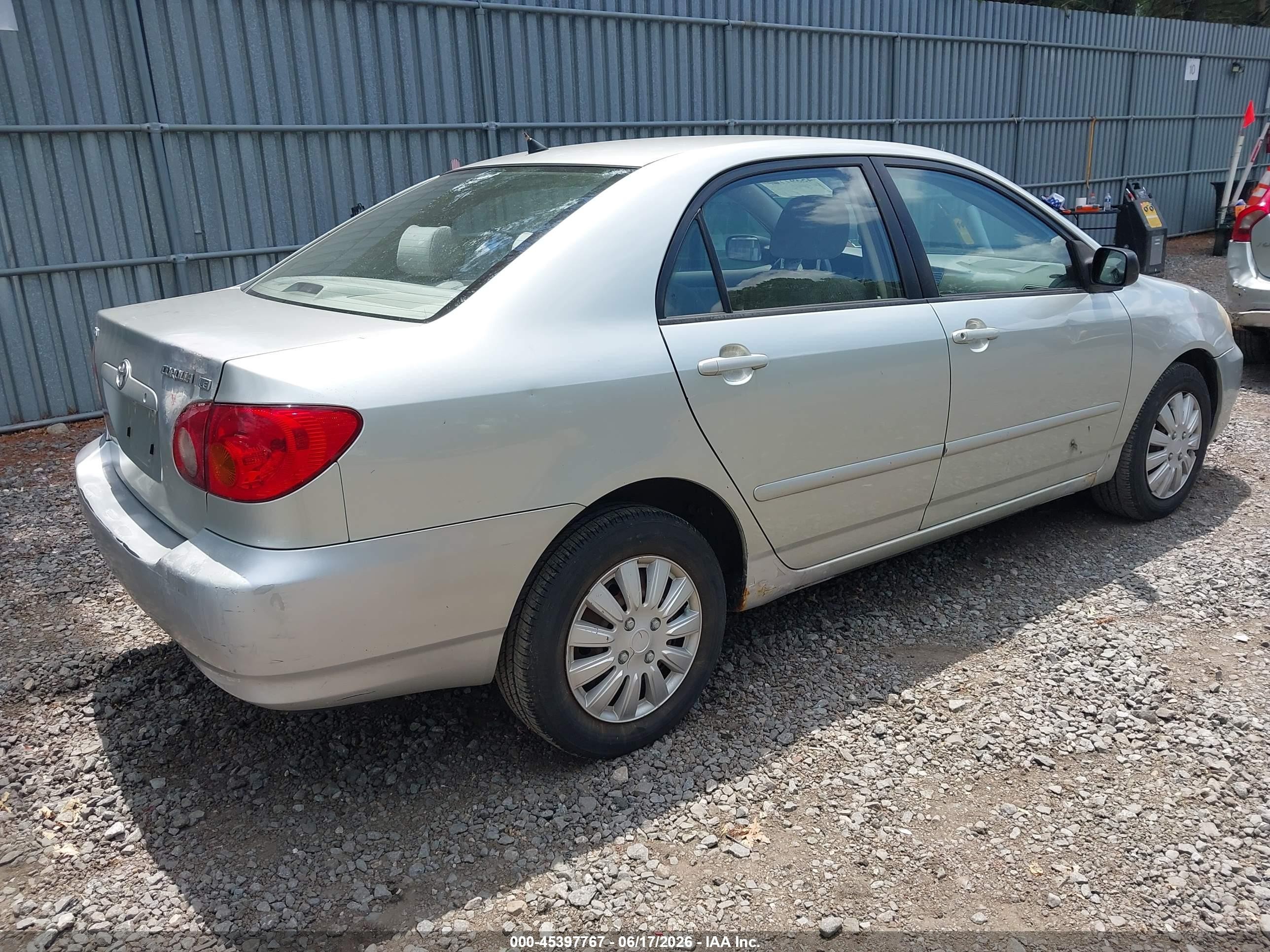 2003 Toyota Corolla Le Silver vin: JTDBR32E230011109