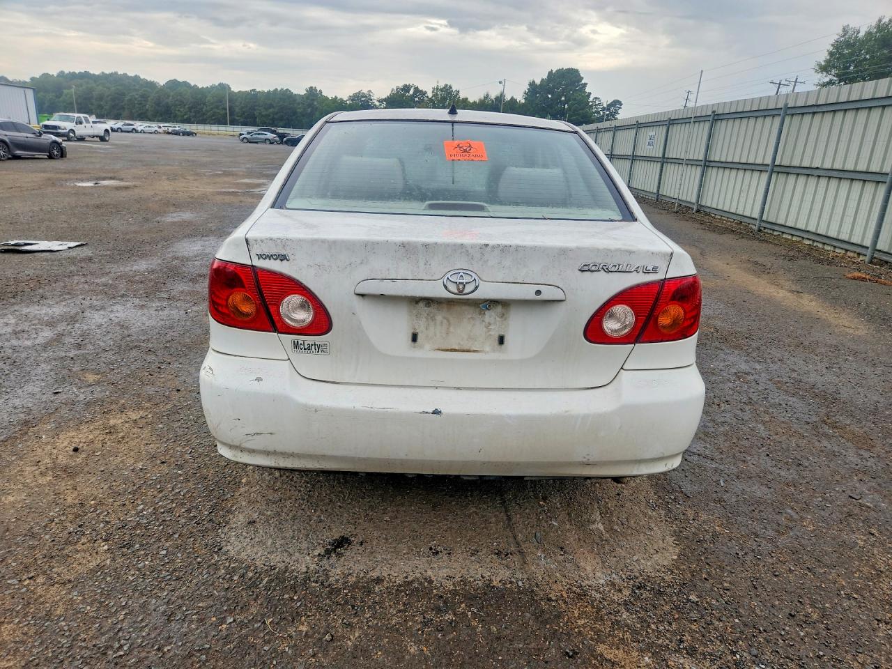 2003 Toyota Corolla Le White vin: JTDBR32E230028458