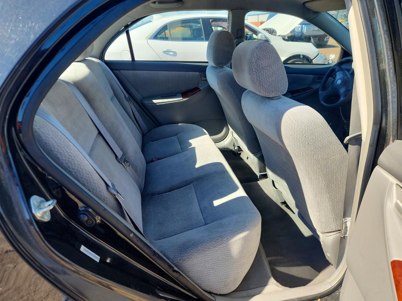 2003 Toyota Corolla Le Черный vin: JTDBR32E230040562