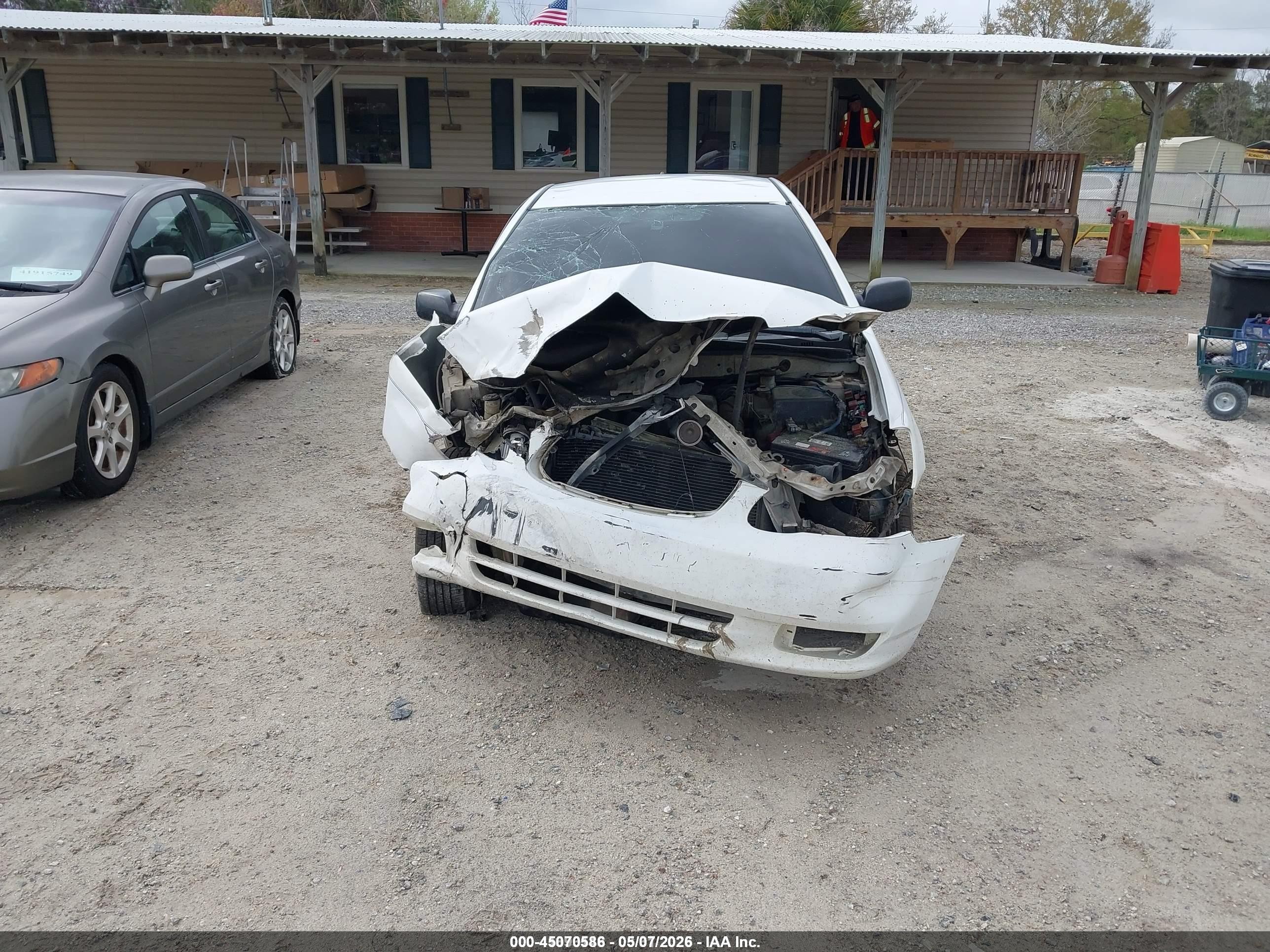2003 Toyota Corolla Ce White vin: JTDBR32E230041596