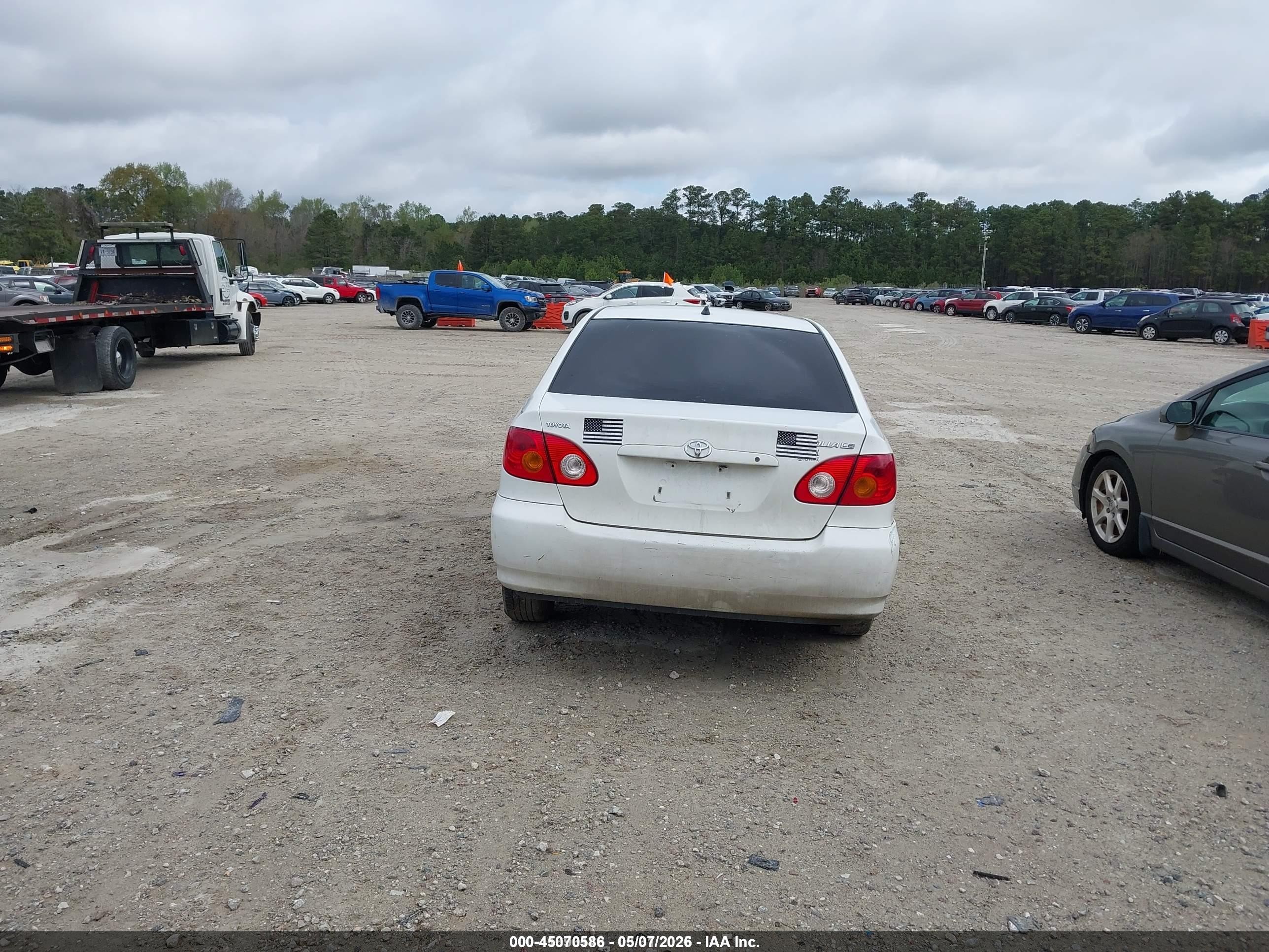 2003 Toyota Corolla Ce White vin: JTDBR32E230041596