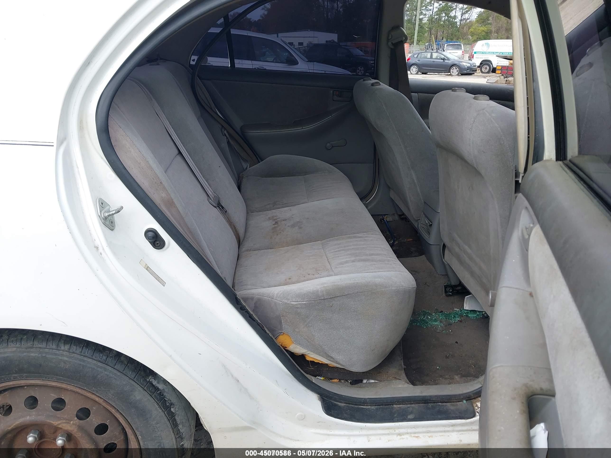 2003 Toyota Corolla Ce White vin: JTDBR32E230041596