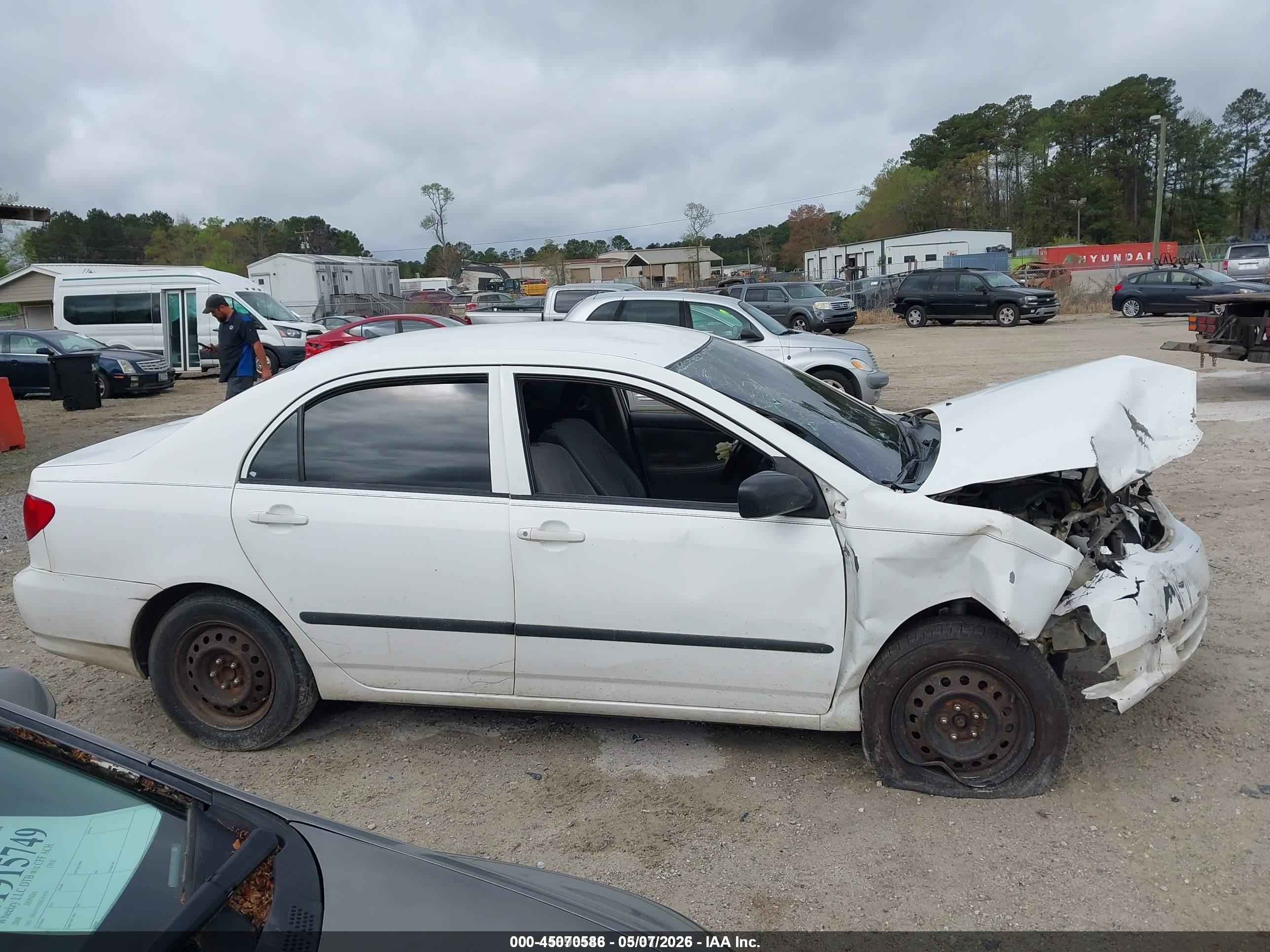 2003 Toyota Corolla Ce White vin: JTDBR32E230041596