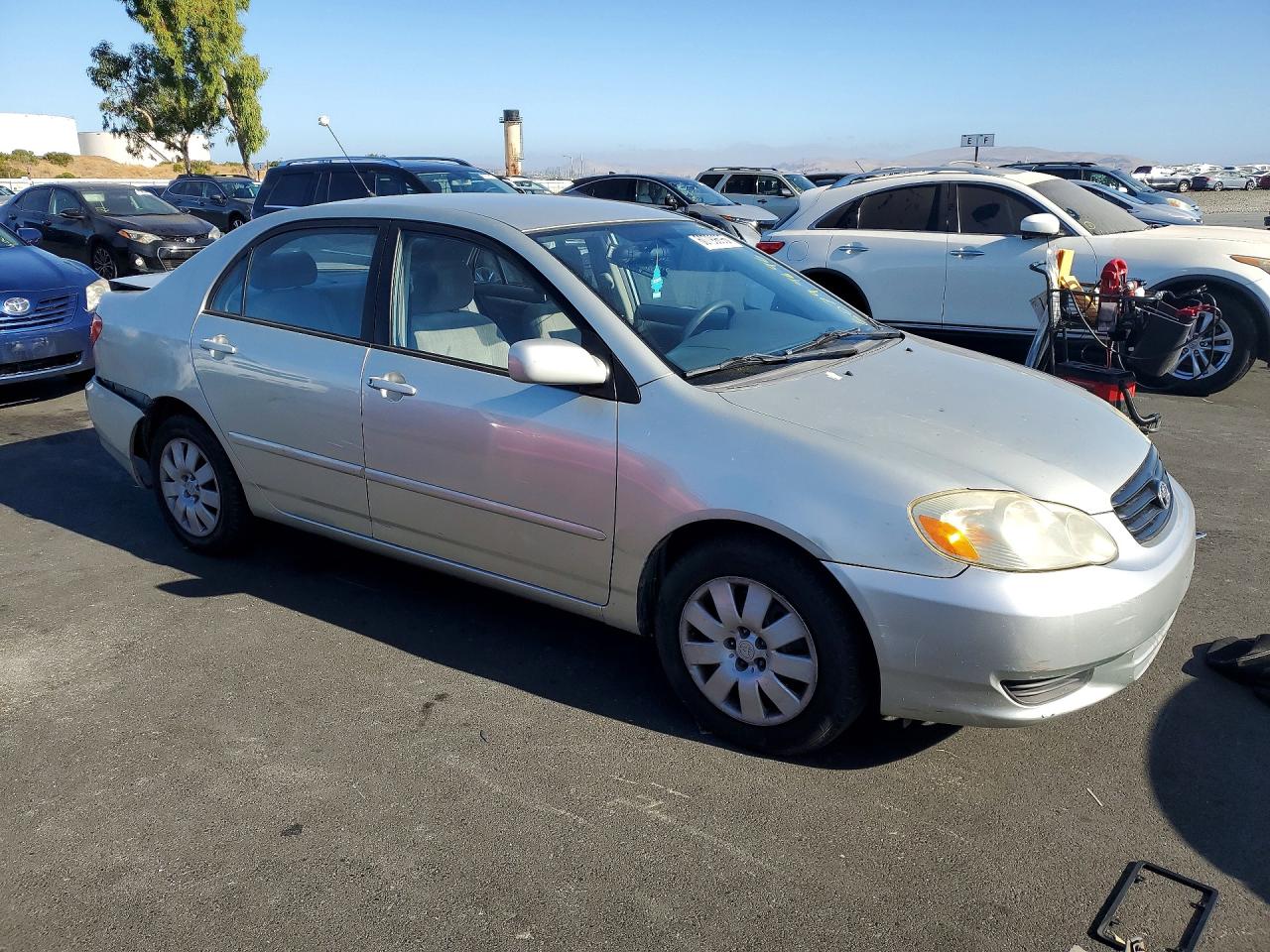 2003 Toyota Corolla Le Silver vin: JTDBR32E230050329