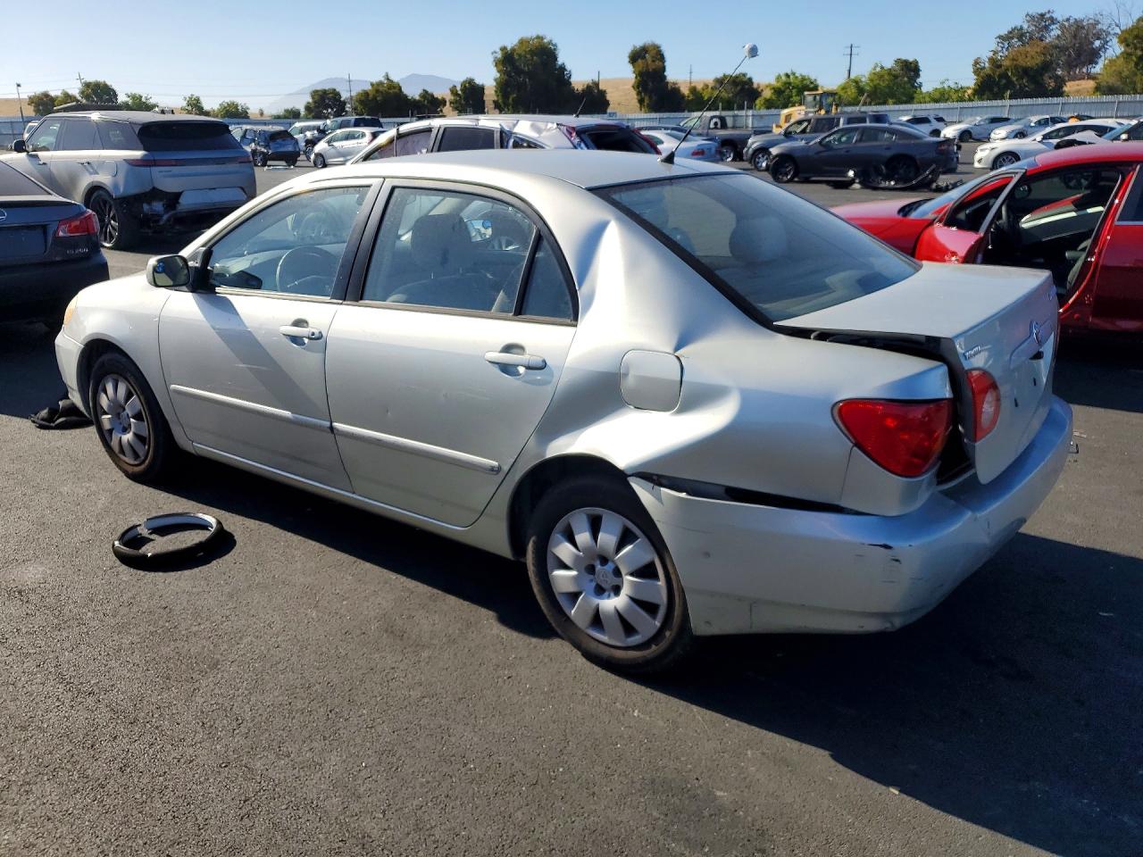 2003 Toyota Corolla Le Silver vin: JTDBR32E230050329