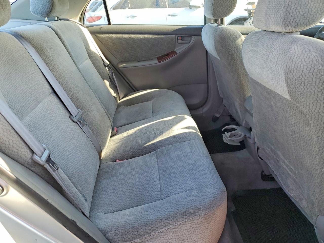 2003 Toyota Corolla Le Silver vin: JTDBR32E230050329