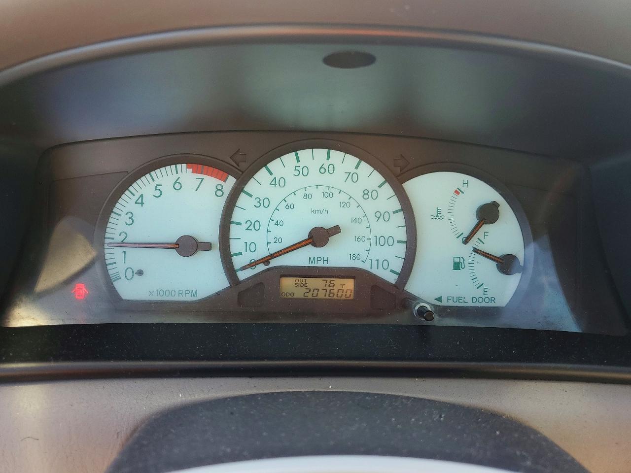 2003 Toyota Corolla Le Silver vin: JTDBR32E230050329