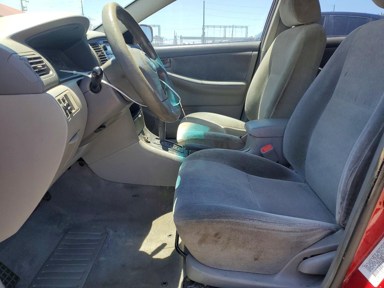 2004 Toyota Corolla Ce Red vin: JTDBR32E242018129
