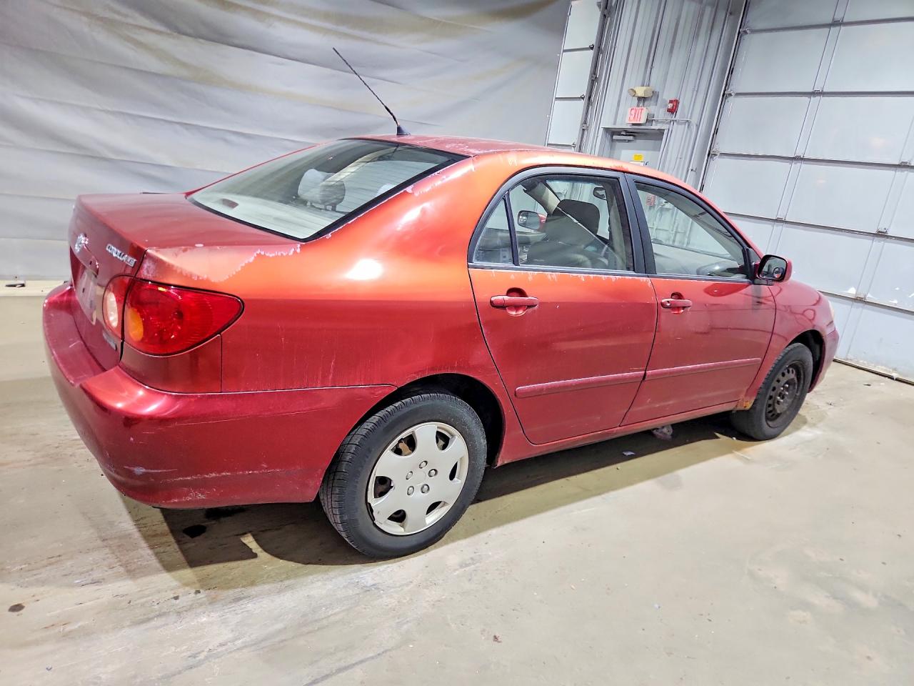 2004 Toyota Corolla Le Red vin: JTDBR32E242025999