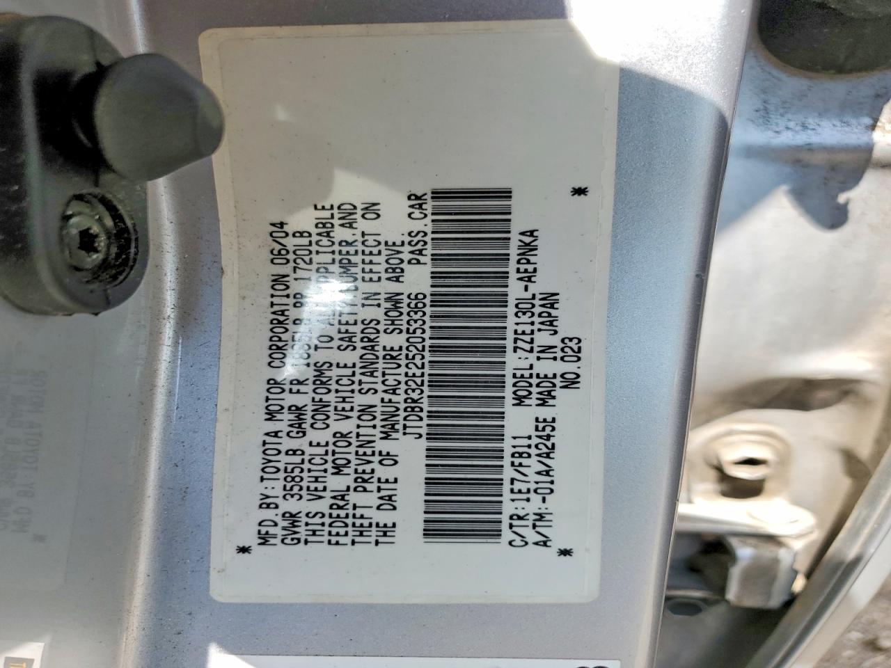 2005 Toyota Corolla Le Silver vin: JTDBR32E252053366