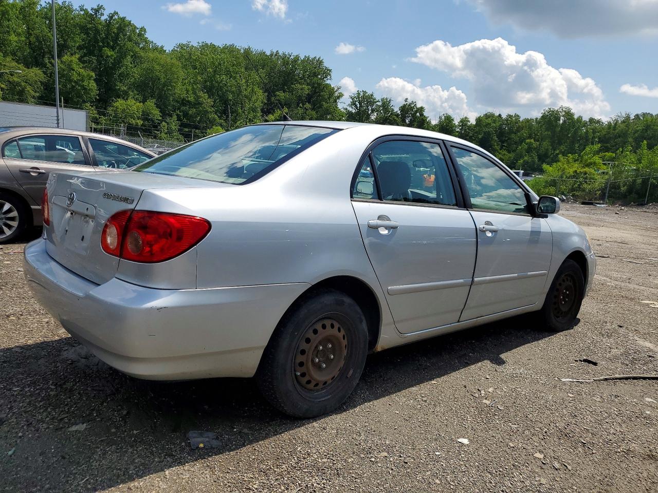 2005 Toyota Corolla Le Silver vin: JTDBR32E252053366