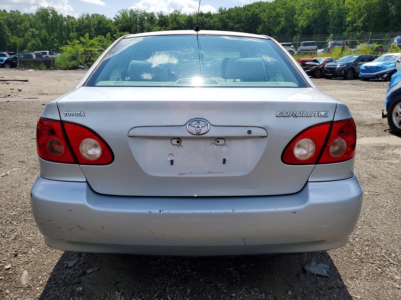 2005 Toyota Corolla Le Silver vin: JTDBR32E252053366