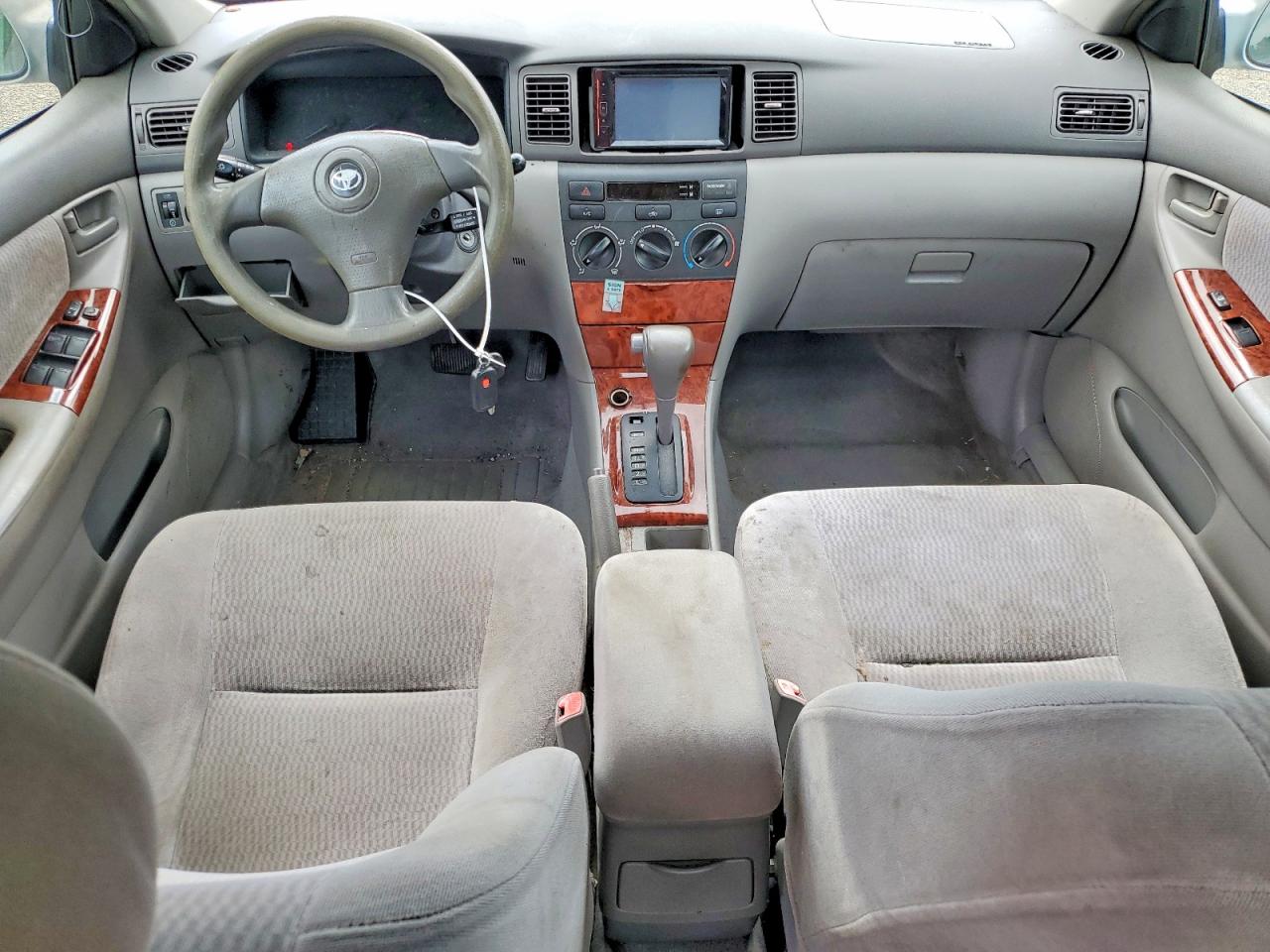 2005 Toyota Corolla Le Silver vin: JTDBR32E252053366