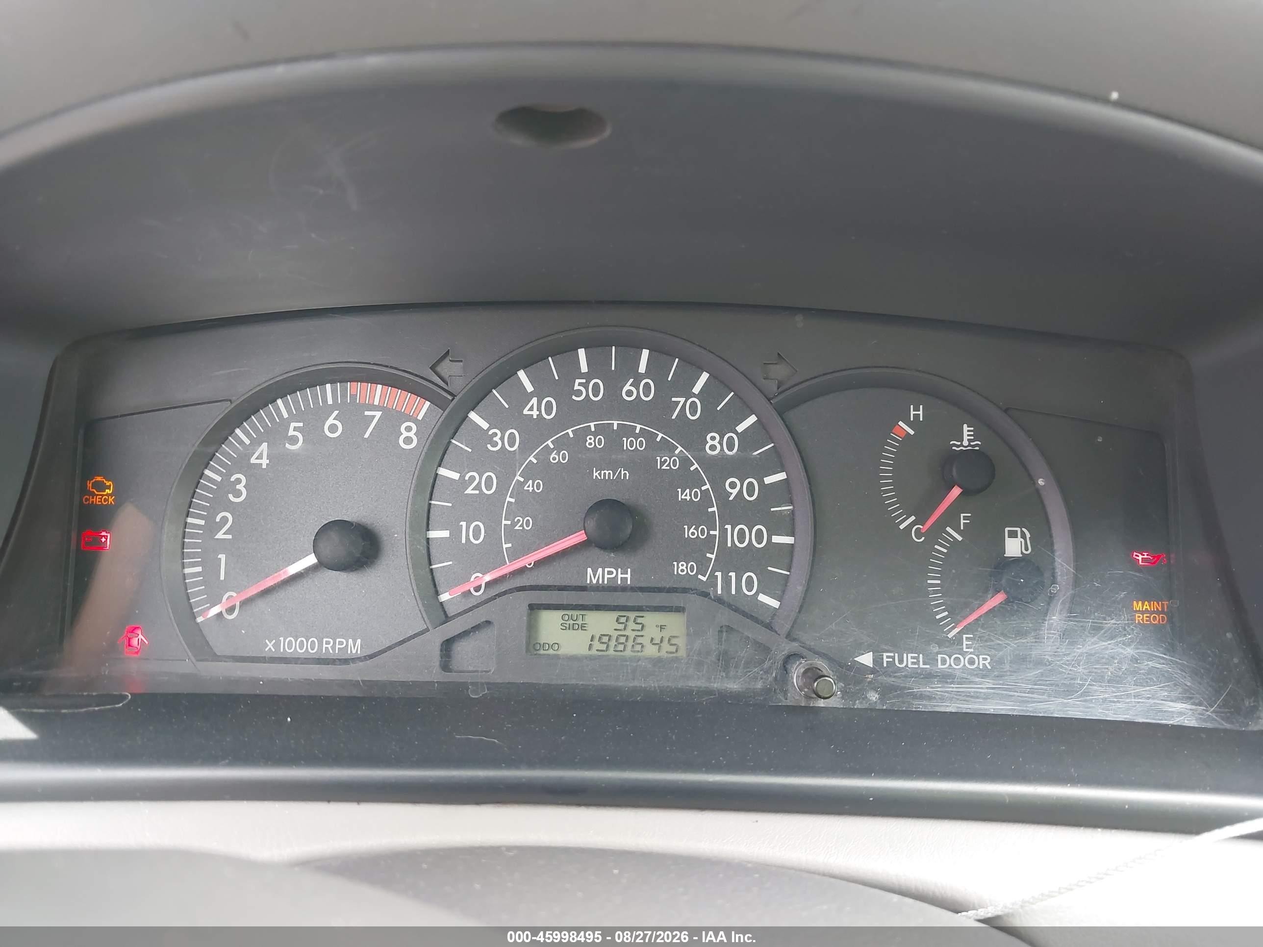 2005 Toyota Corolla Ce Серебряный vin: JTDBR32E252058793