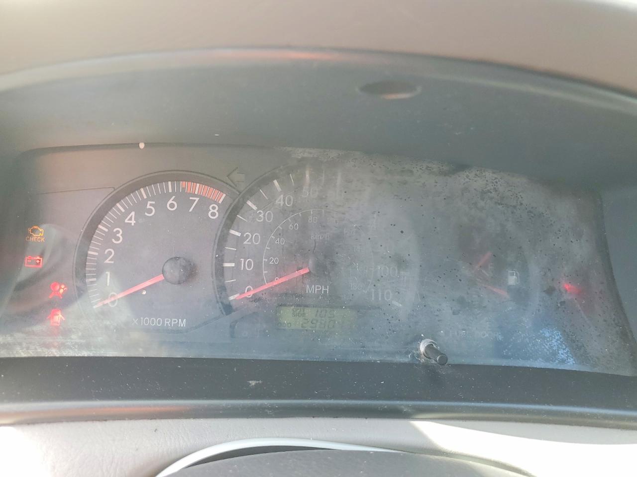 2006 Toyota Corolla Ce Silver vin: JTDBR32E260081259