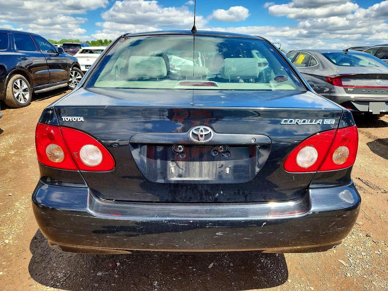 2007 Toyota Corolla Ce Black vin: JTDBR32E270100085