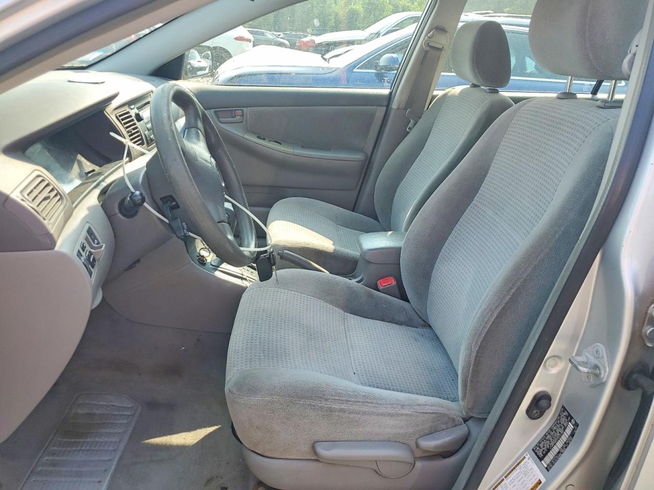 2007 Toyota Corolla Ce Silver vin: JTDBR32E270101320