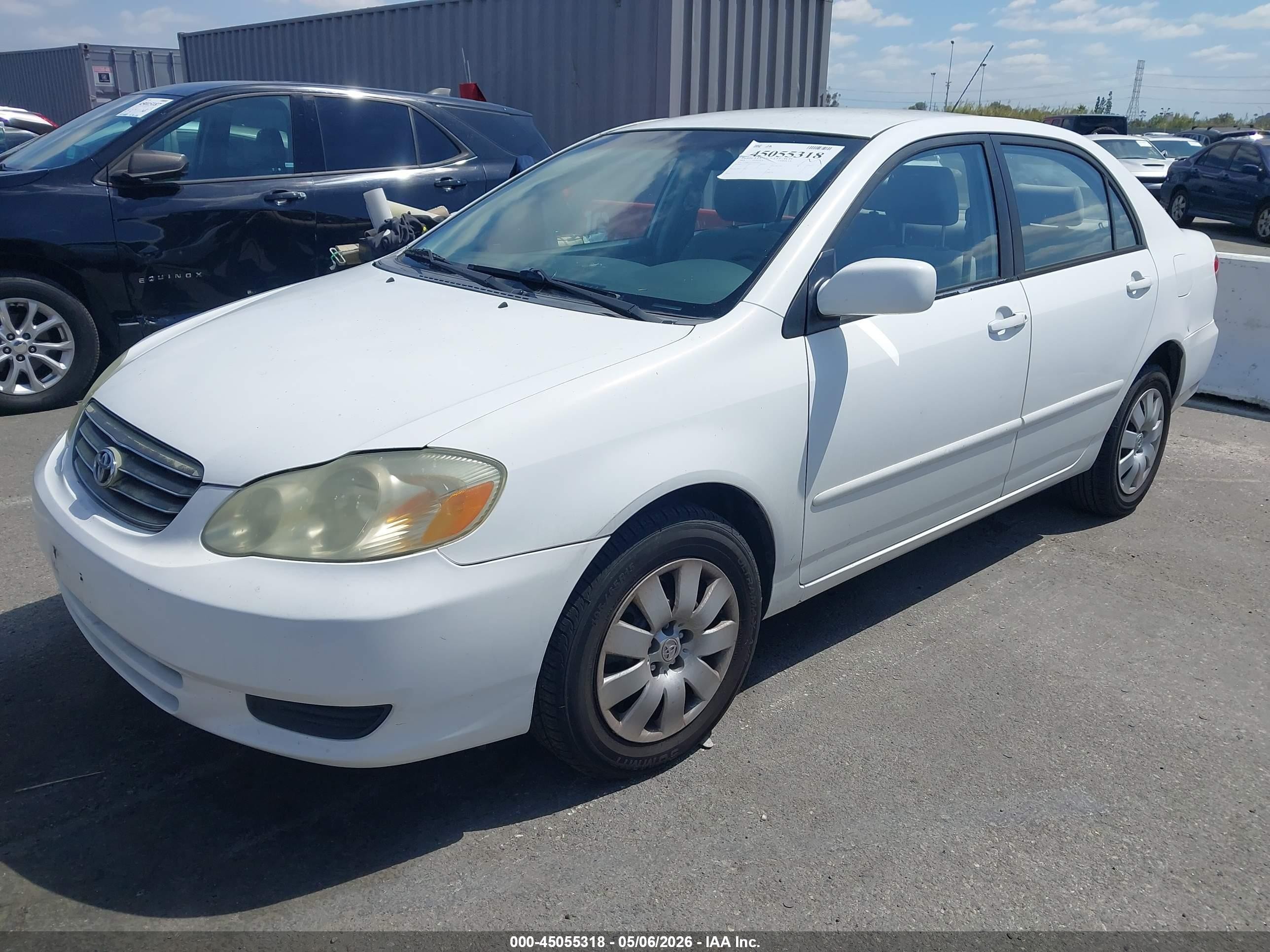 2003 Toyota Corolla Le White vin: JTDBR32E330014035