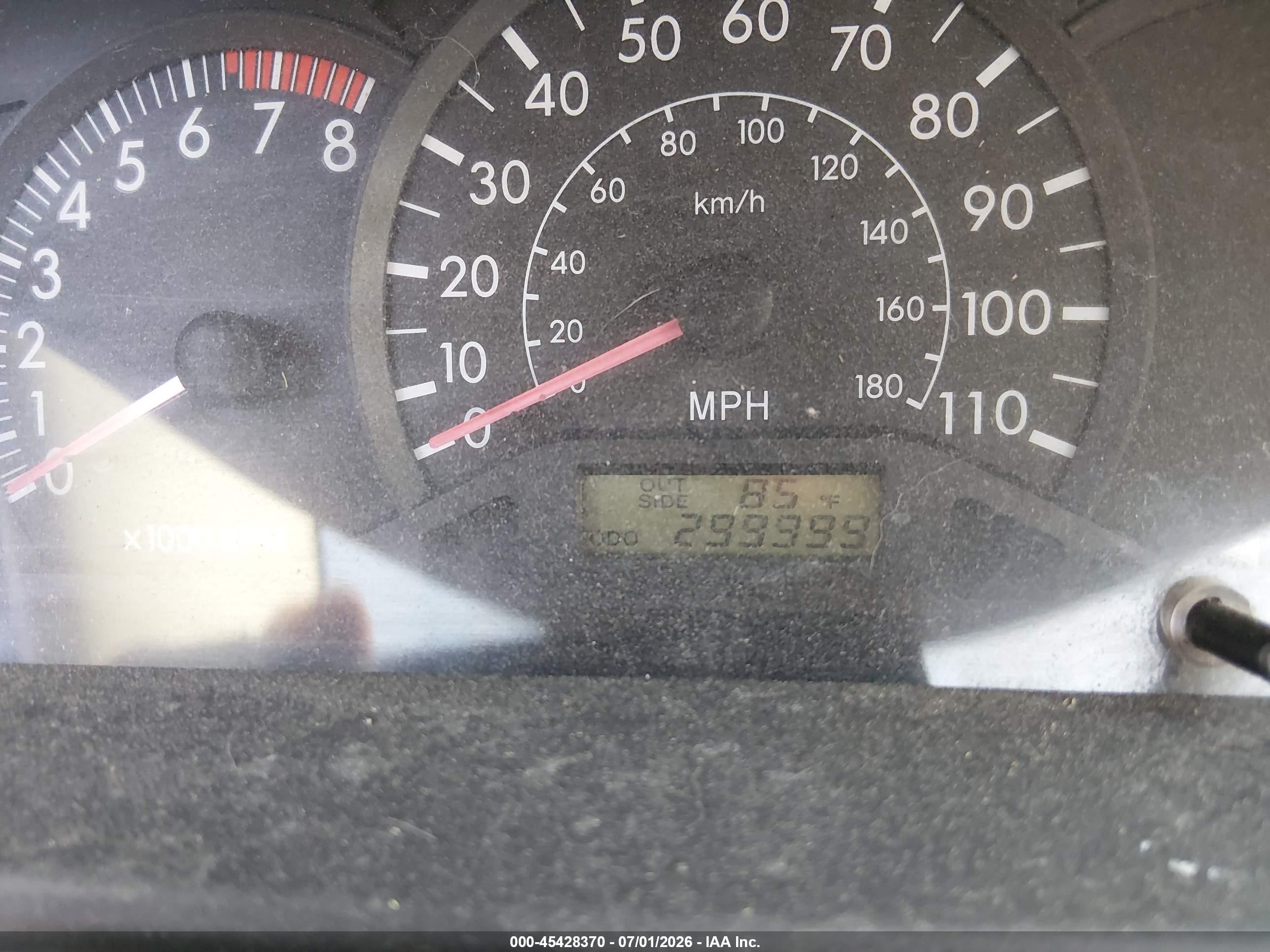 2003 Toyota Corolla Ce Silver vin: JTDBR32E330014407