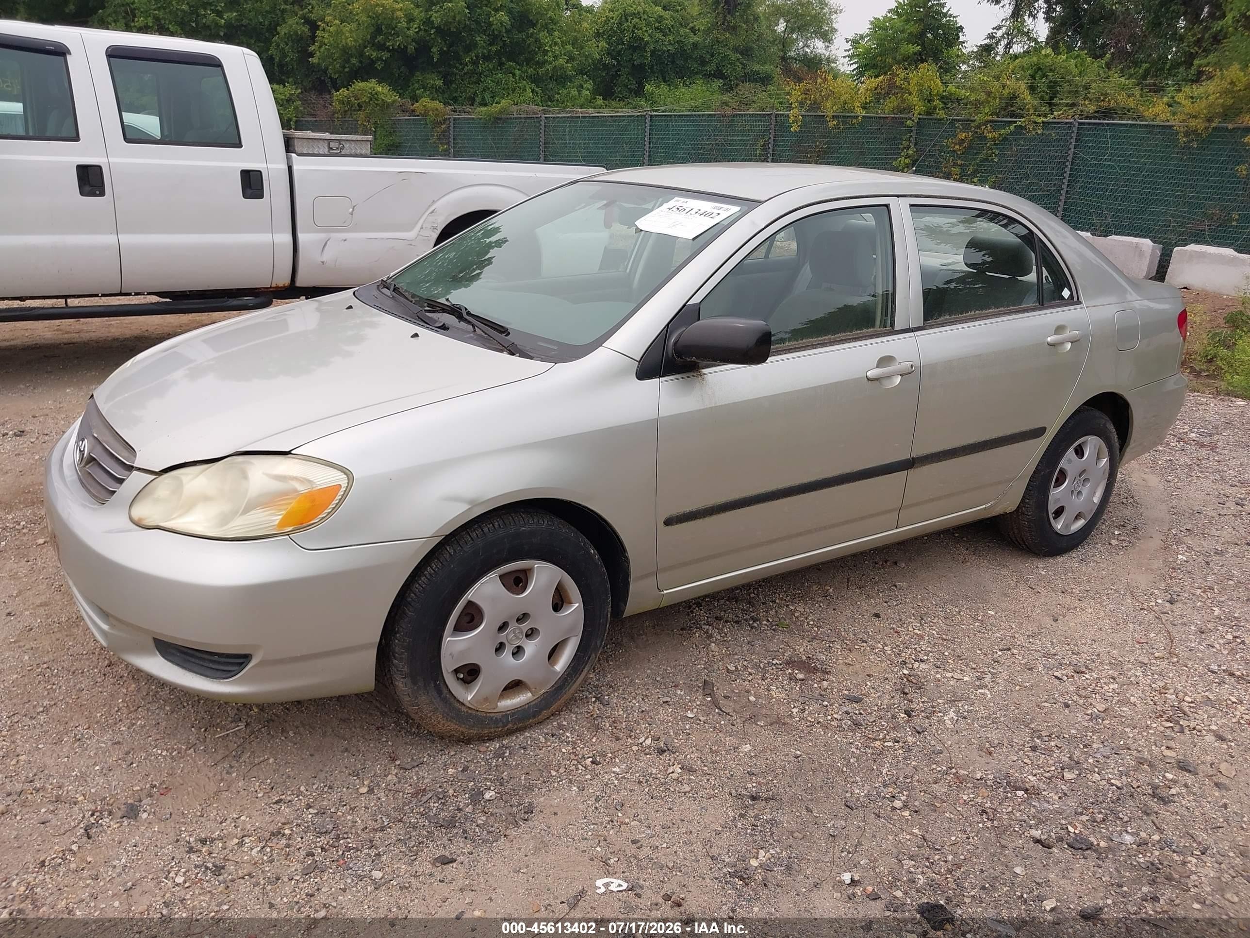 2003 Toyota Corolla Ce Silver vin: JTDBR32E330033734