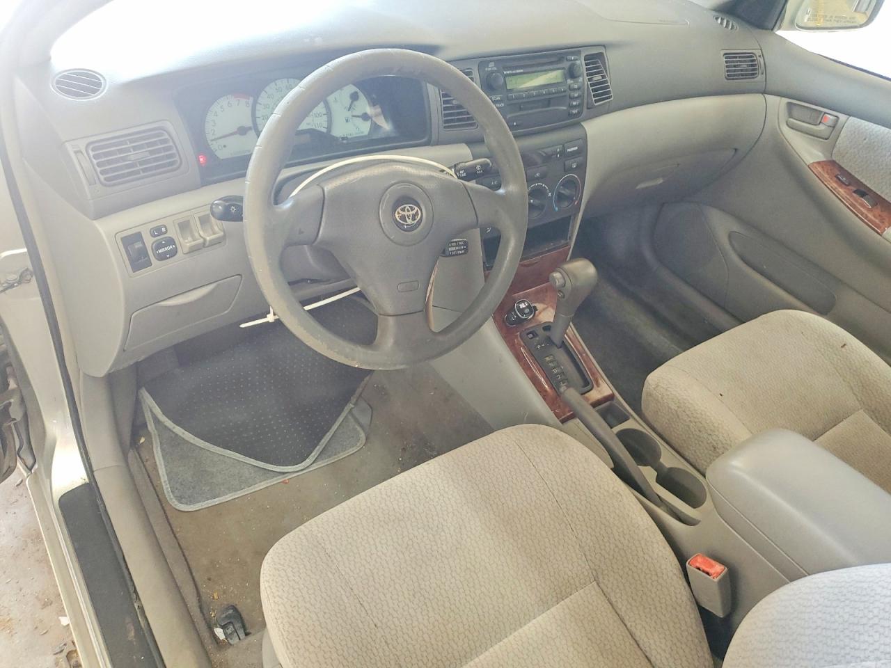 2003 Toyota Corolla Le Tan vin: JTDBR32E330039145