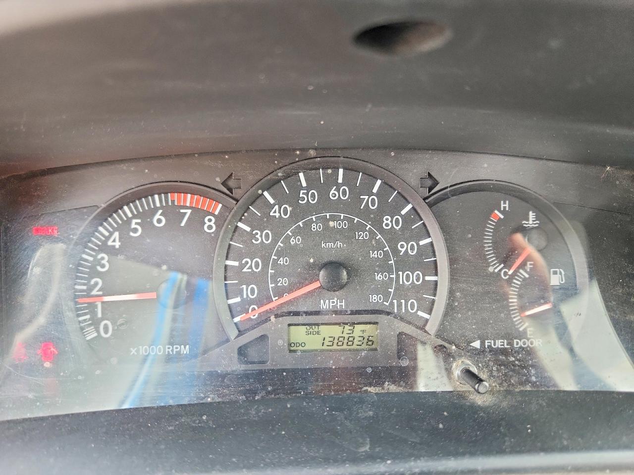 2003 Toyota Corolla Ce Серебряный vin: JTDBR32E330048542