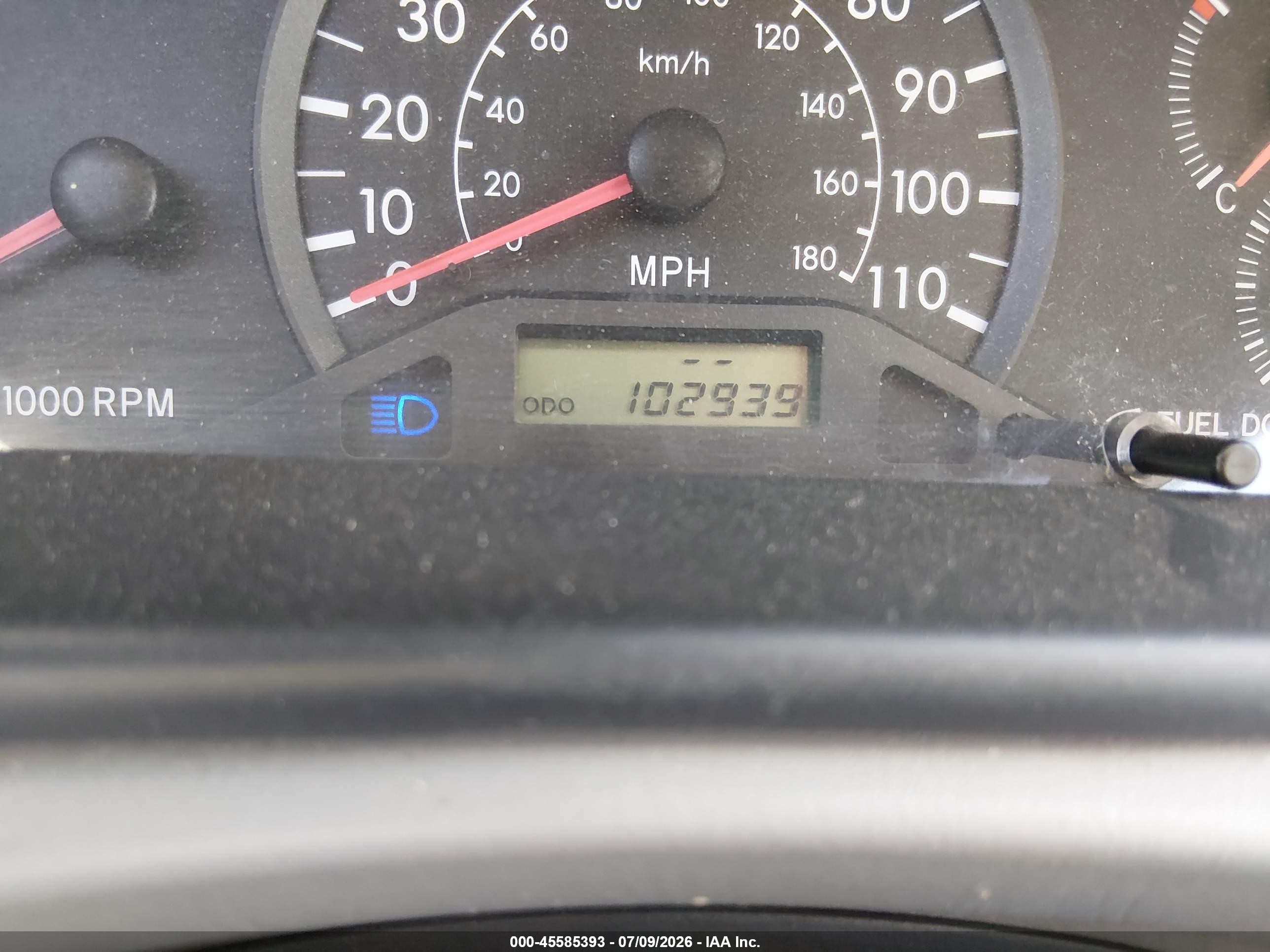 2003 Toyota Corolla Ce Silver vin: JTDBR32E332004559