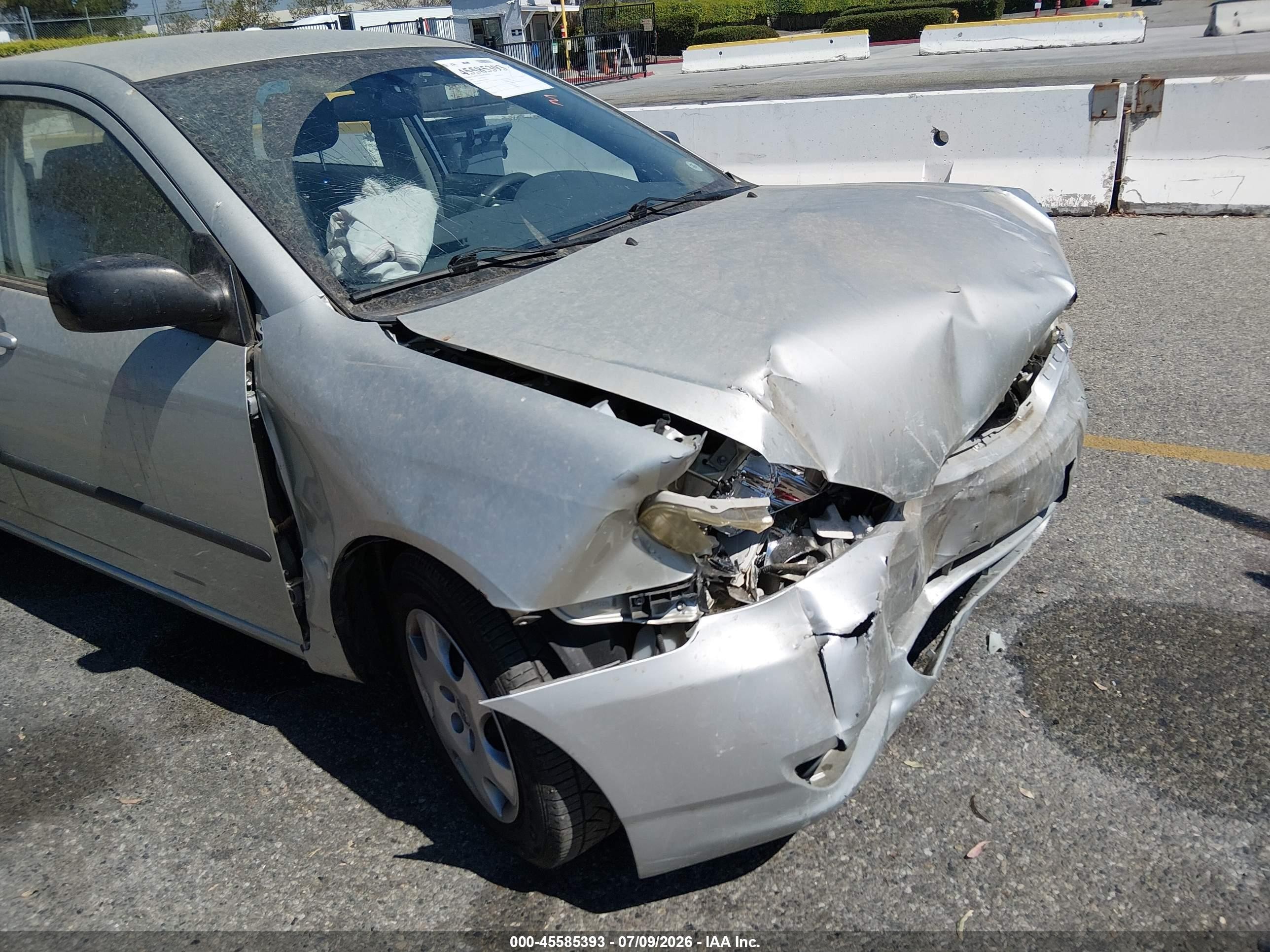 2003 Toyota Corolla Ce Silver vin: JTDBR32E332004559