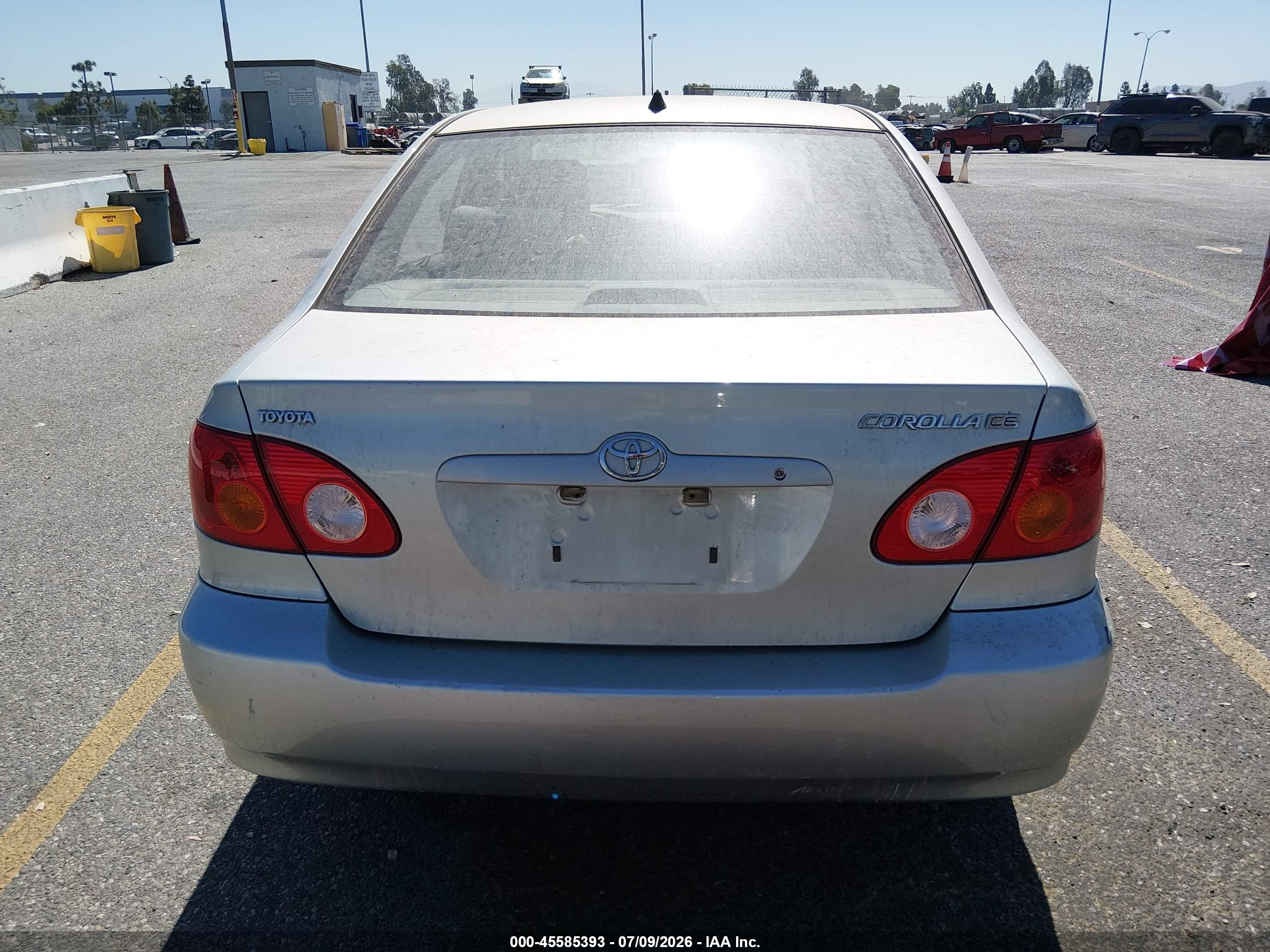 2003 Toyota Corolla Ce Silver vin: JTDBR32E332004559