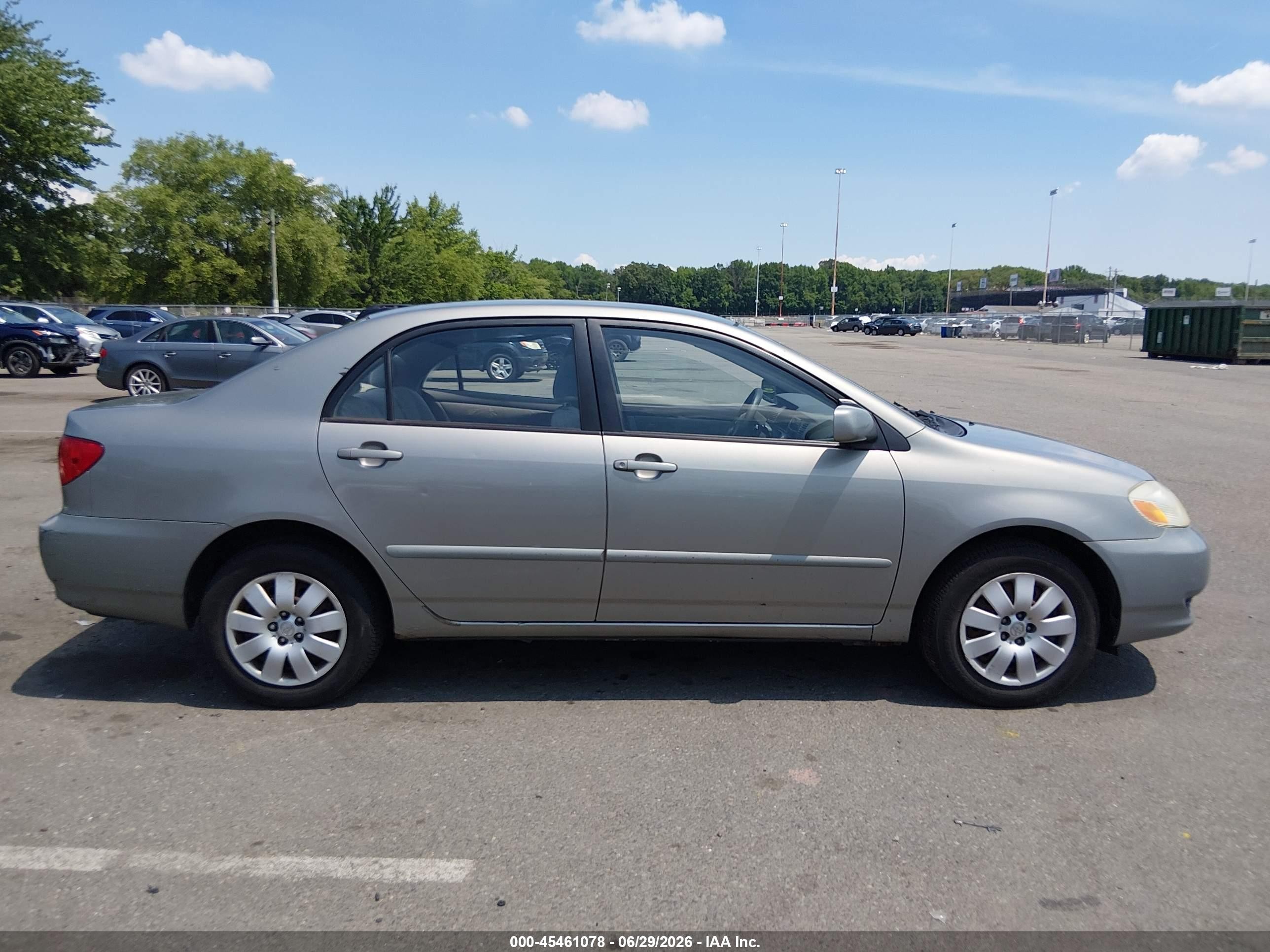 2003 Toyota Corolla Le Gray vin: JTDBR32E332009647