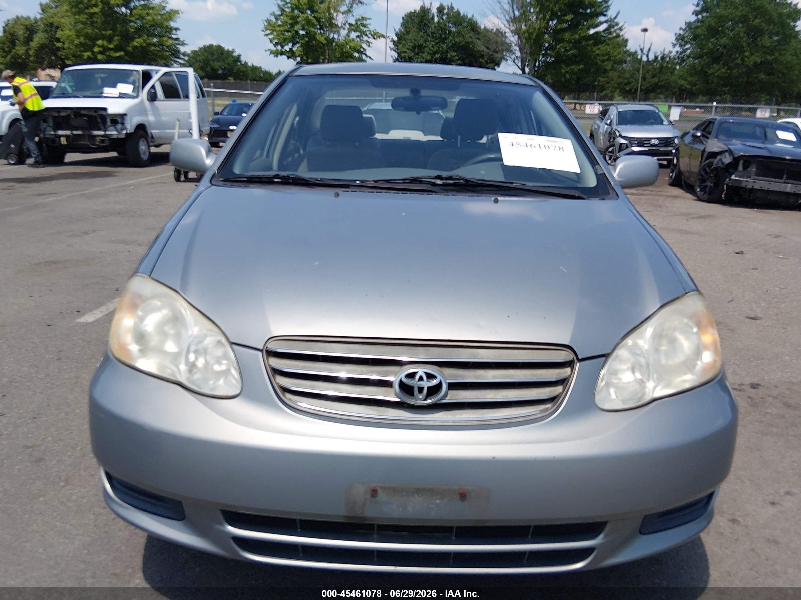 2003 Toyota Corolla Le Gray vin: JTDBR32E332009647