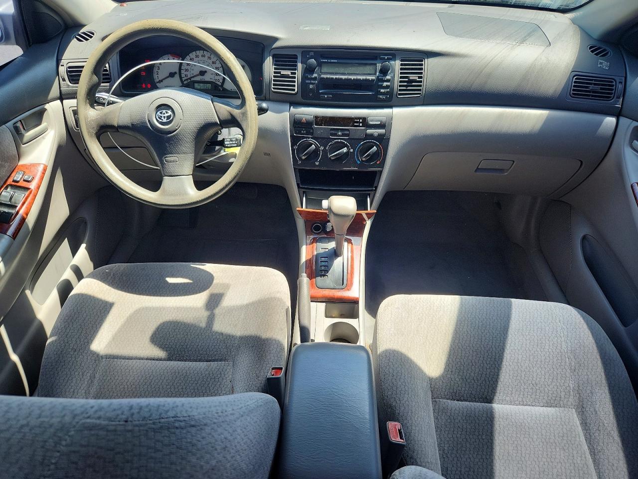 2003 Toyota Corolla Le Серебряный vin: JTDBR32E332009860