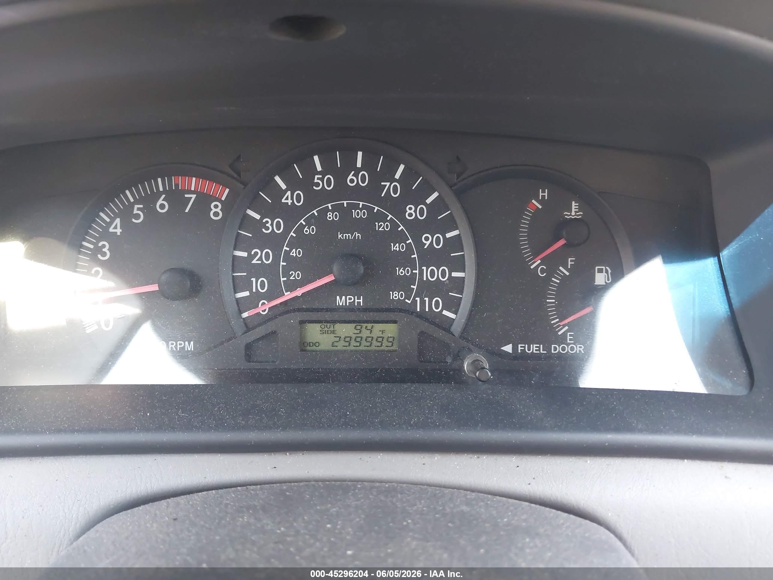 2004 Toyota Corolla Ce Синий vin: JTDBR32E340052754