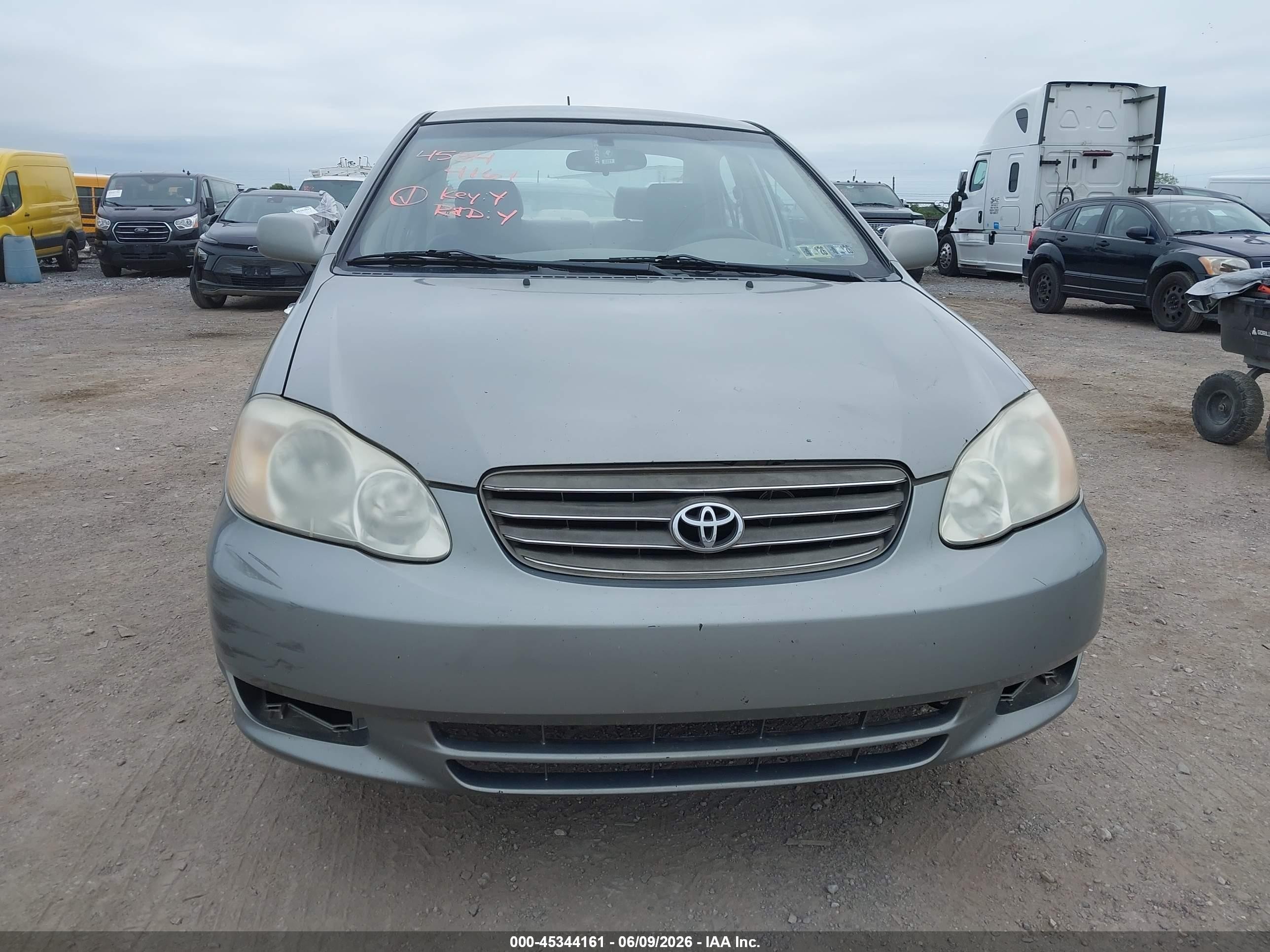 2004 Toyota Corolla Le Gray vin: JTDBR32E342029558