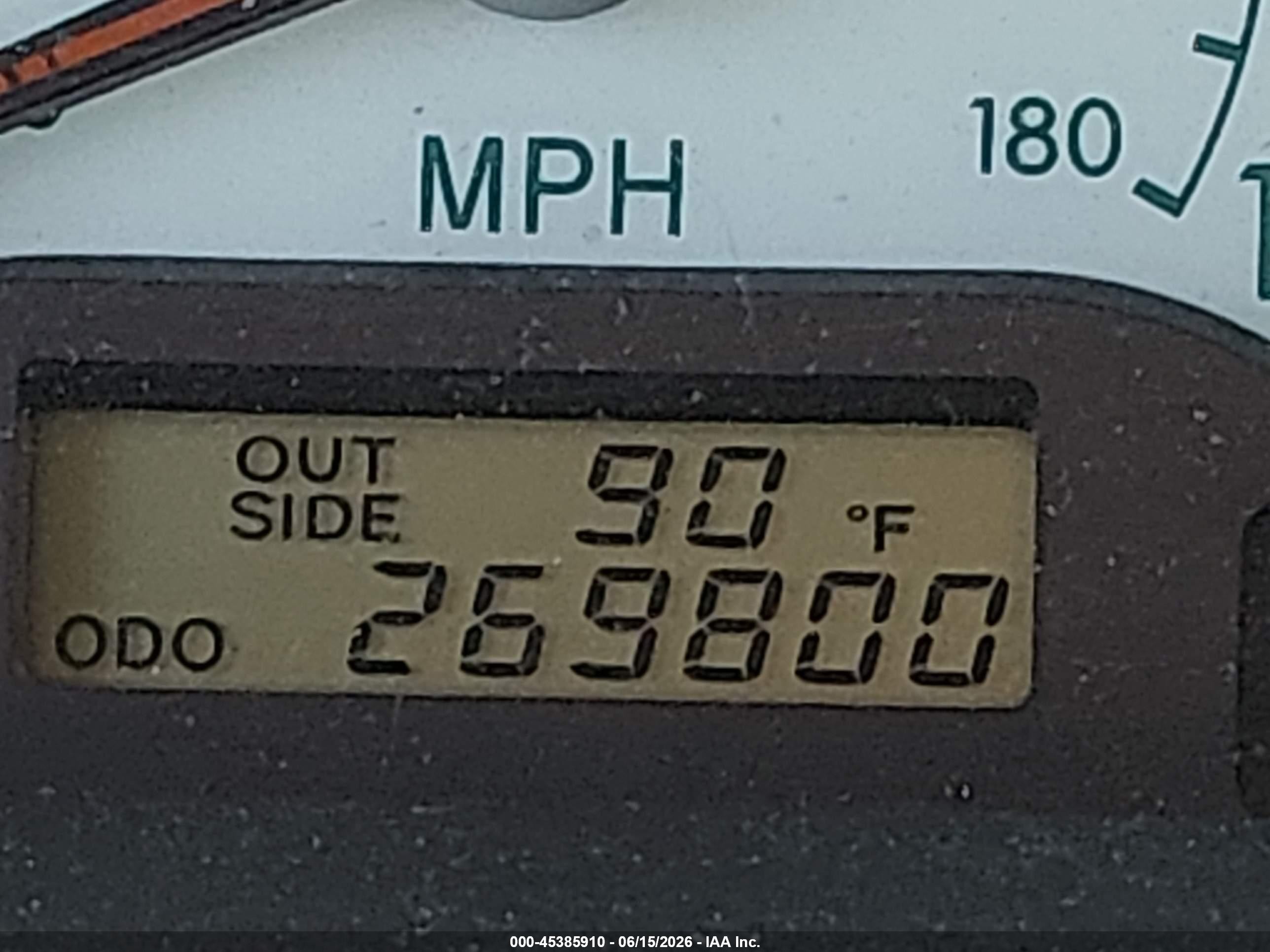 2004 Toyota Corolla Le Silver vin: JTDBR32E342030483