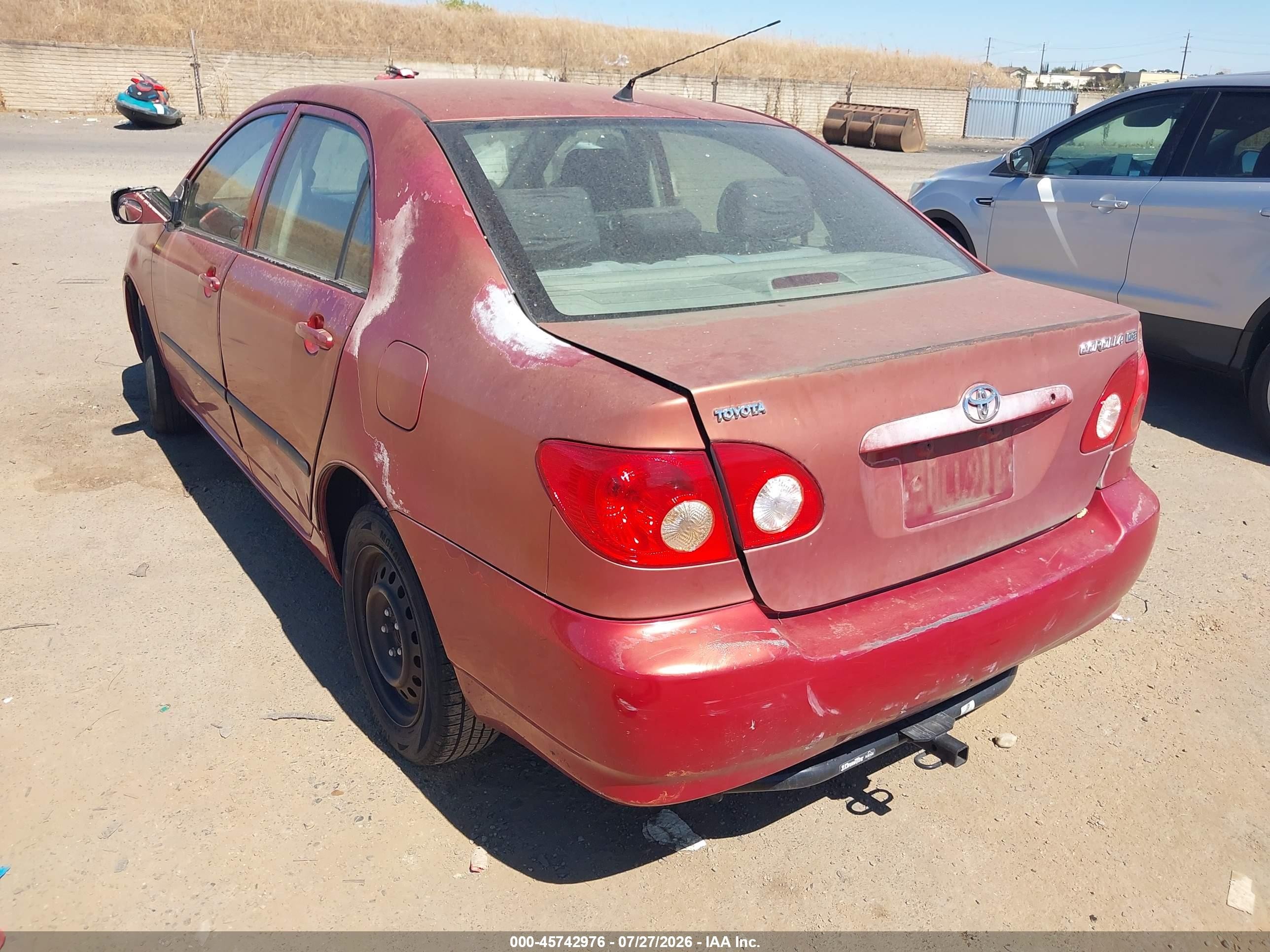 2005 Toyota Corolla Ce Red vin: JTDBR32E350053498