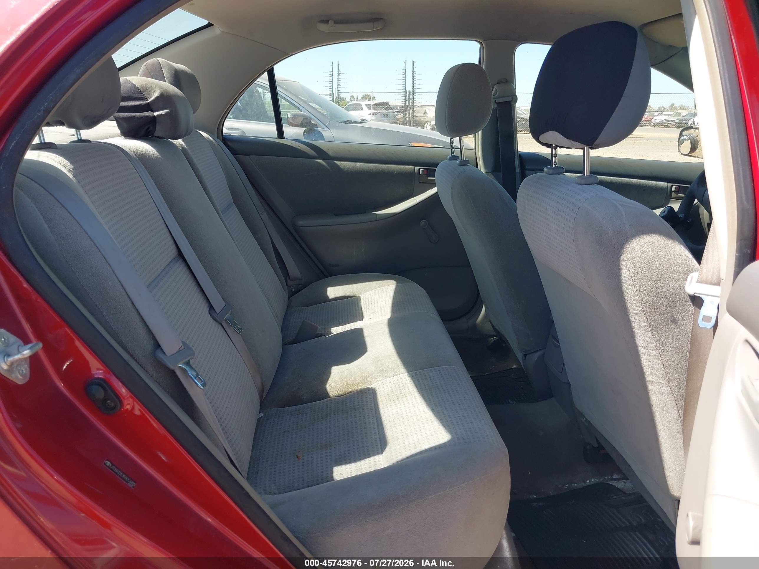2005 Toyota Corolla Ce Red vin: JTDBR32E350053498