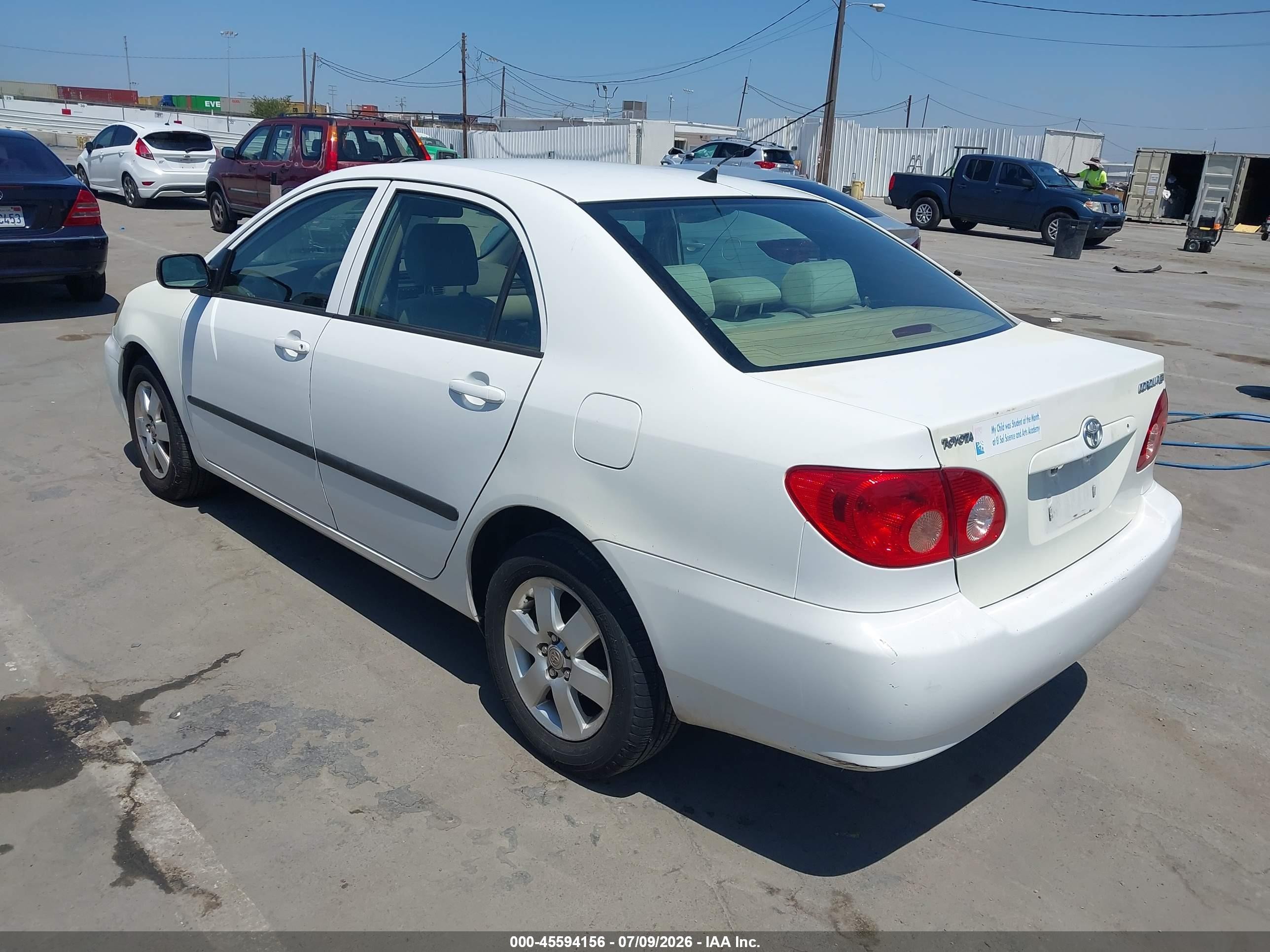 2005 Toyota Corolla Ce White vin: JTDBR32E350055350