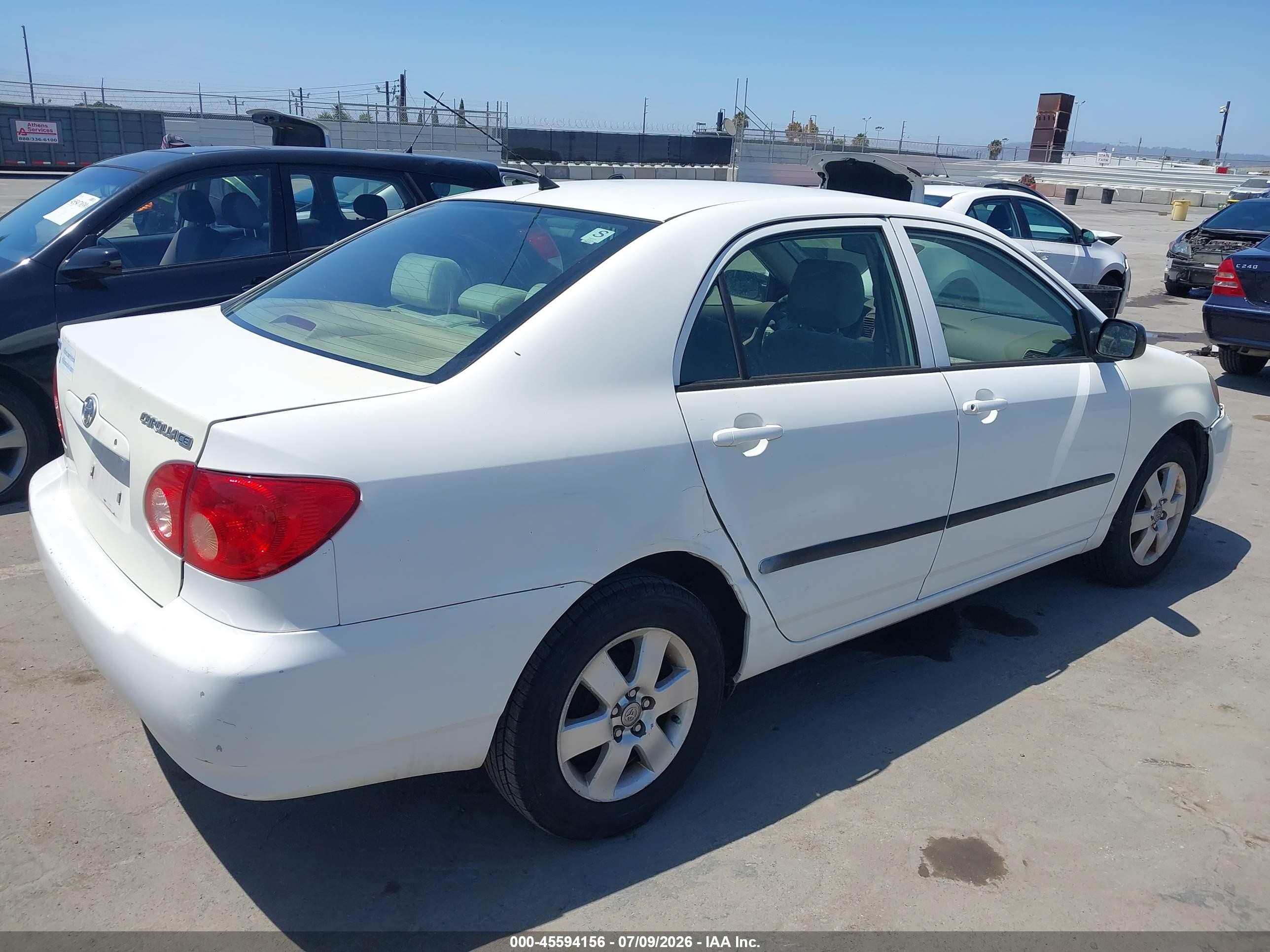 2005 Toyota Corolla Ce White vin: JTDBR32E350055350