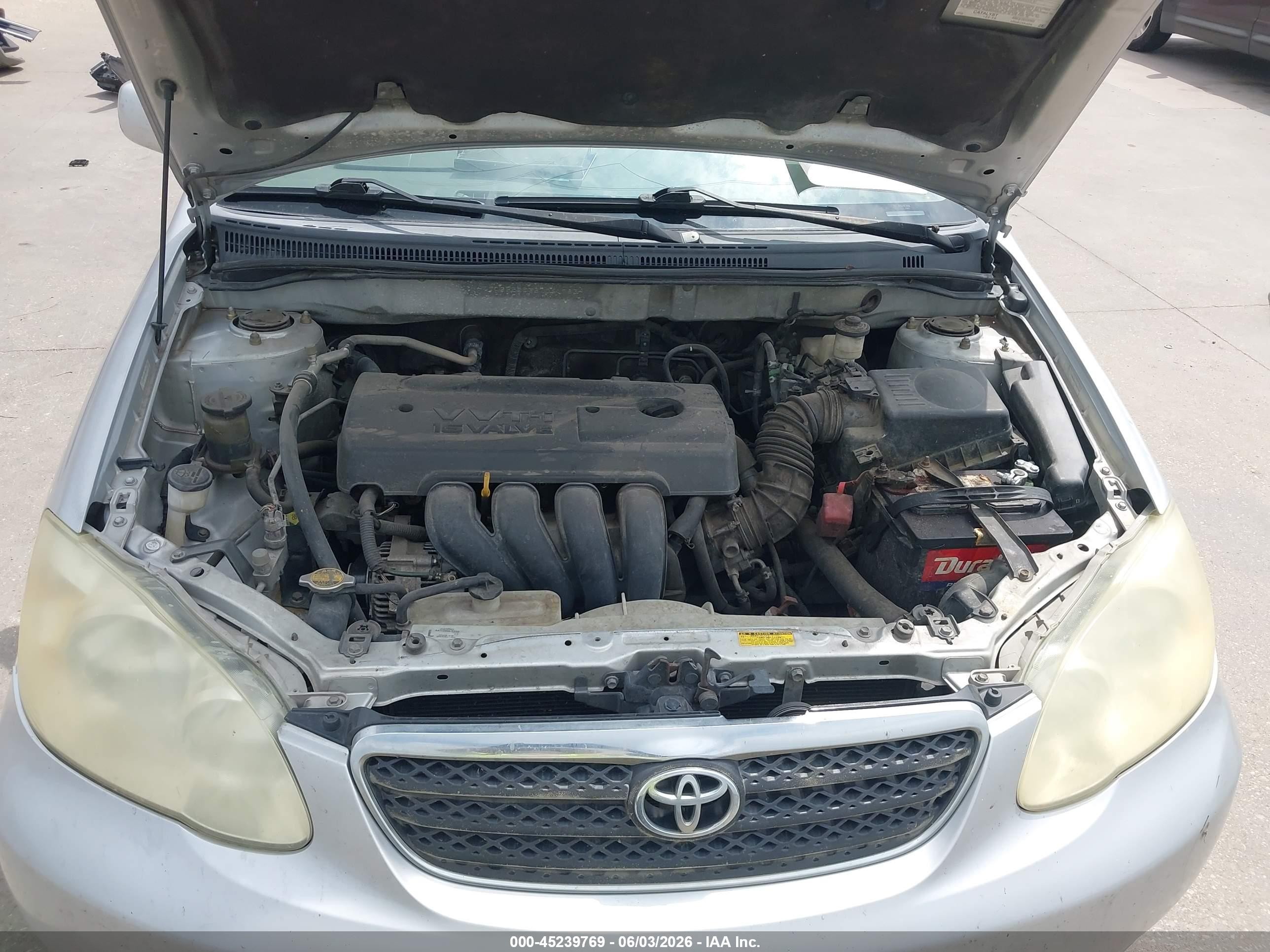 2005 Toyota Corolla Le Серебряный vin: JTDBR32E352061783