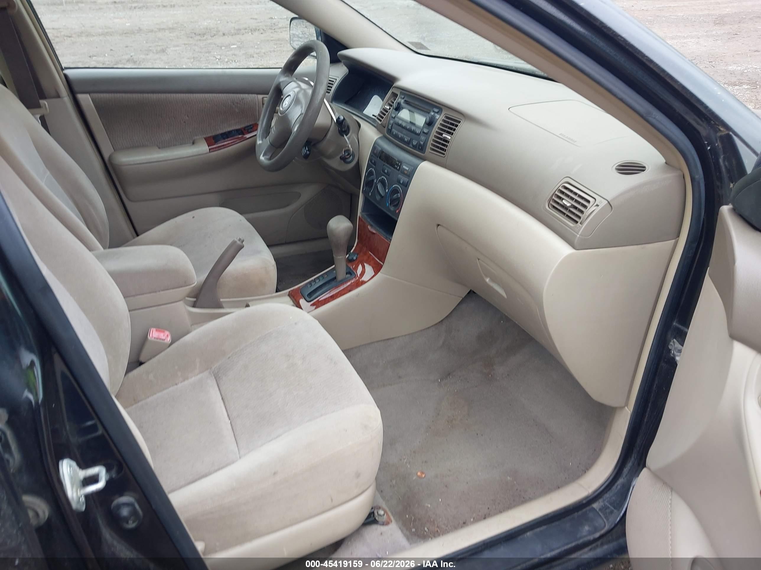 2005 Toyota Corolla Le Черный vin: JTDBR32E352066305