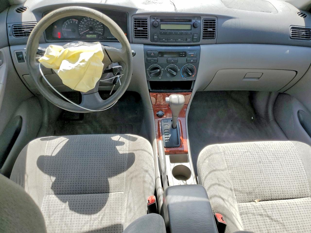 2006 Toyota Corolla Ce Silver vin: JTDBR32E360079231