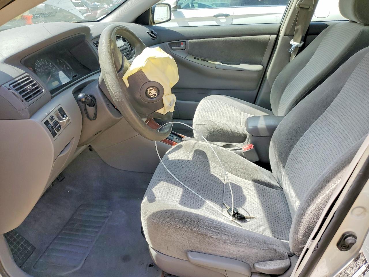 2006 Toyota Corolla Ce Silver vin: JTDBR32E360079231