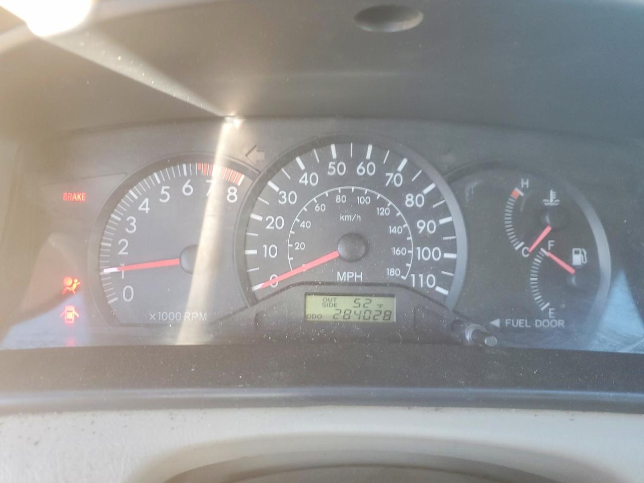 2006 Toyota Corolla Ce Red vin: JTDBR32E360083649