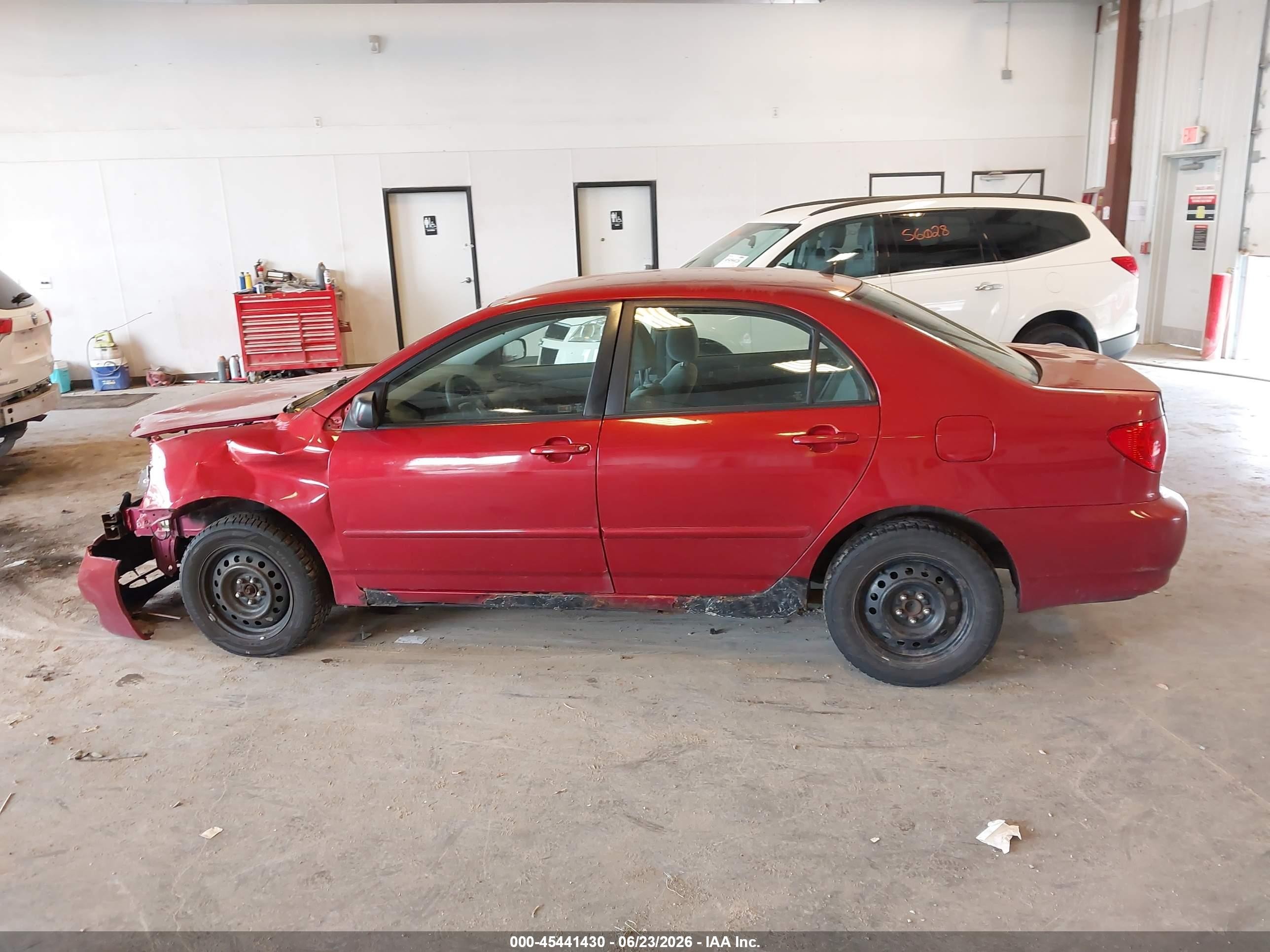 2007 Toyota Corolla Le Red vin: JTDBR32E370104100