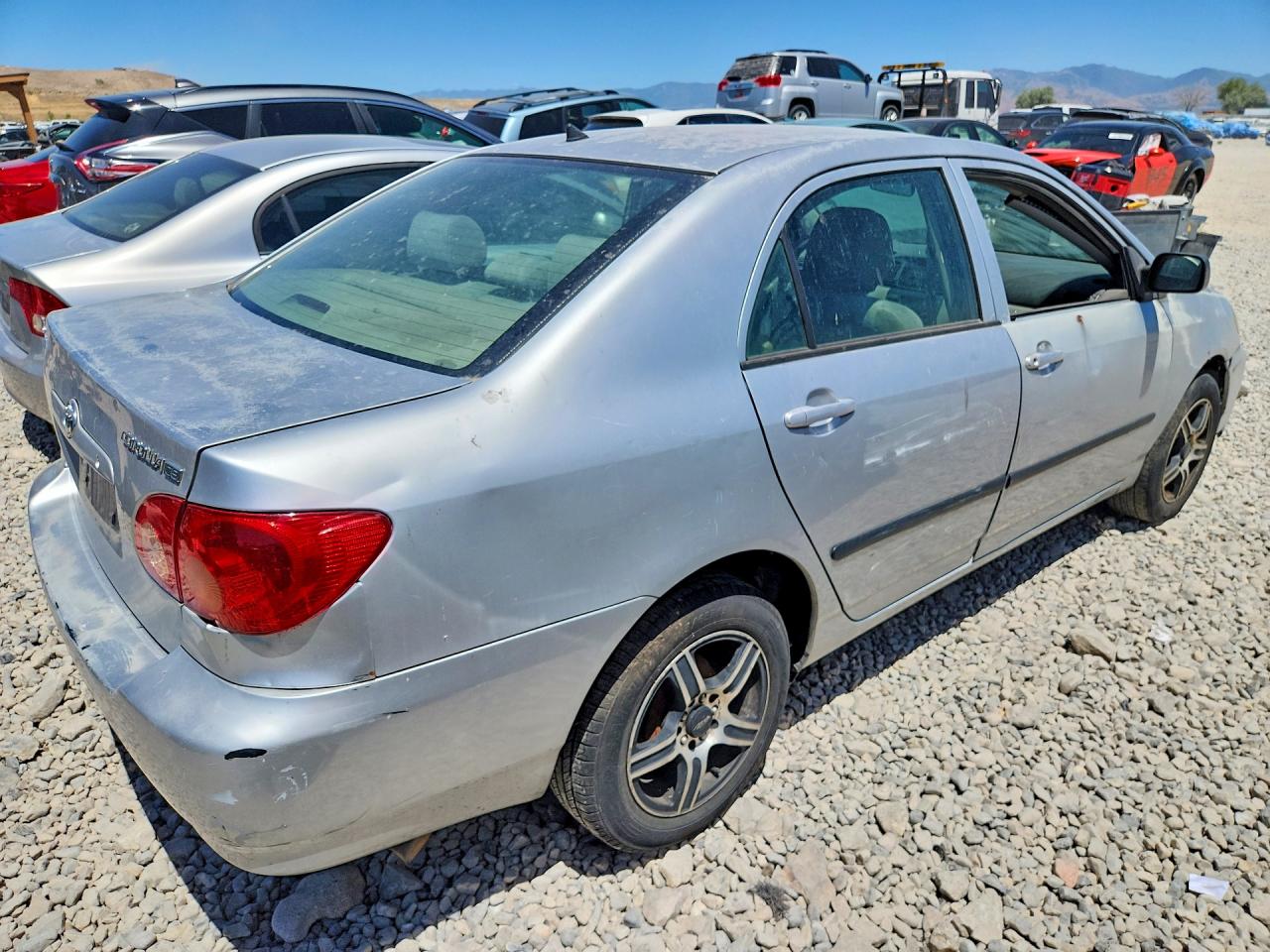 2007 Toyota Corolla Ce Silver vin: JTDBR32E370131362