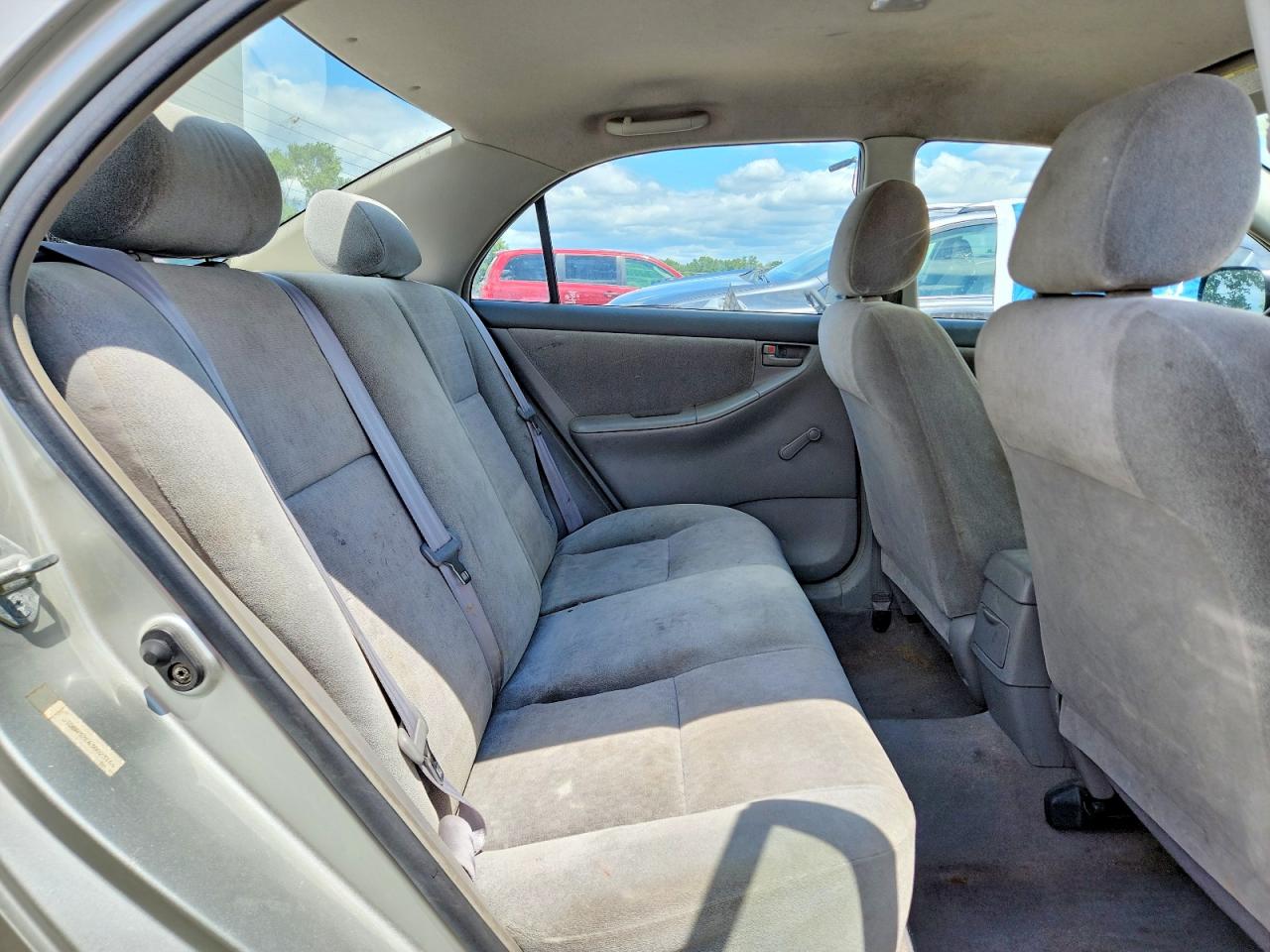 2003 Toyota Corolla Ce Silver vin: JTDBR32E430023164