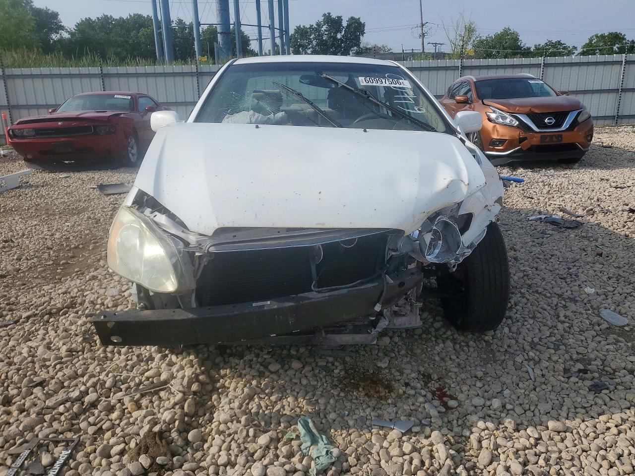 2003 Toyota Corolla Le White vin: JTDBR32E430024458