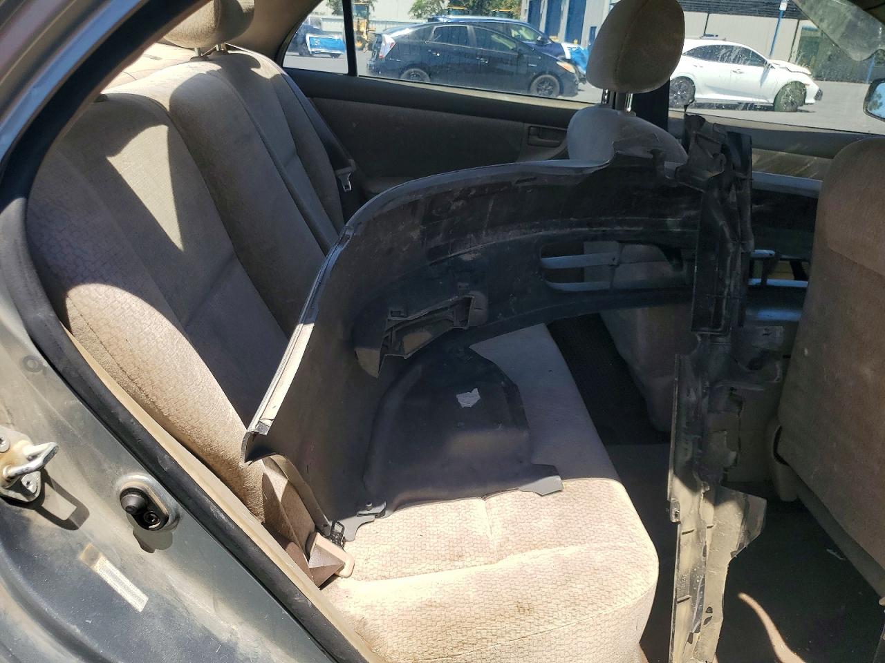 2003 Toyota Corolla Le Silver vin: JTDBR32E430029787